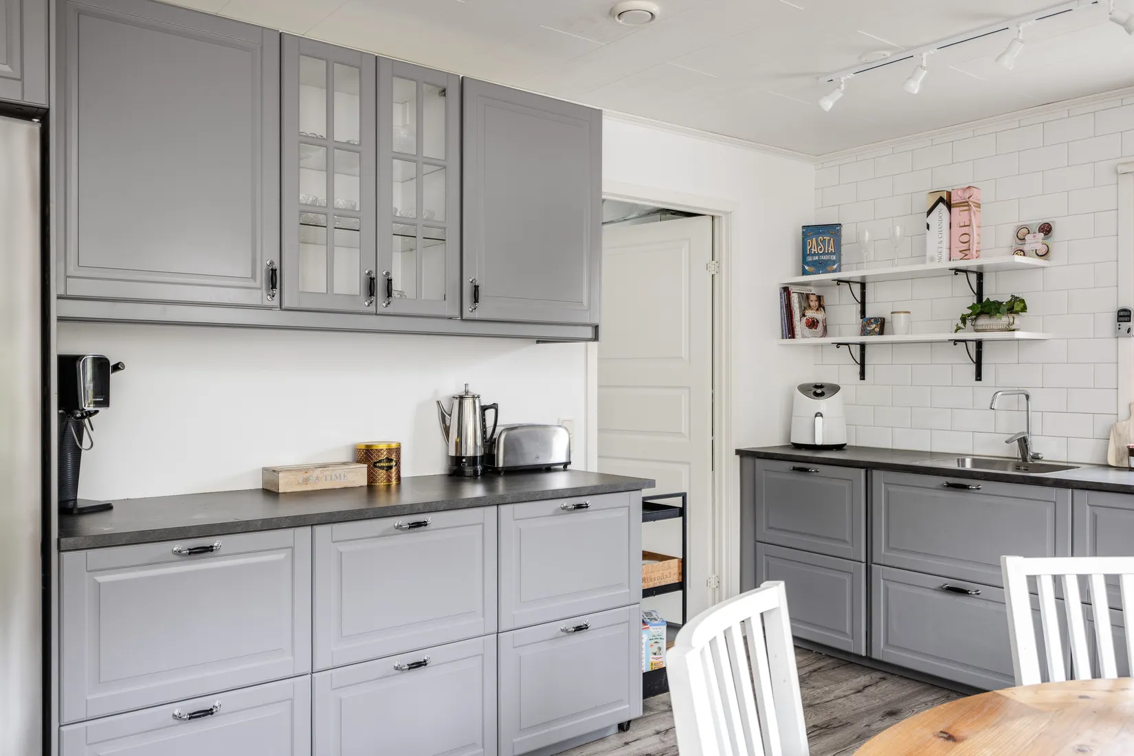 Villa, Södra Mariedalsvägen 8, Enköping