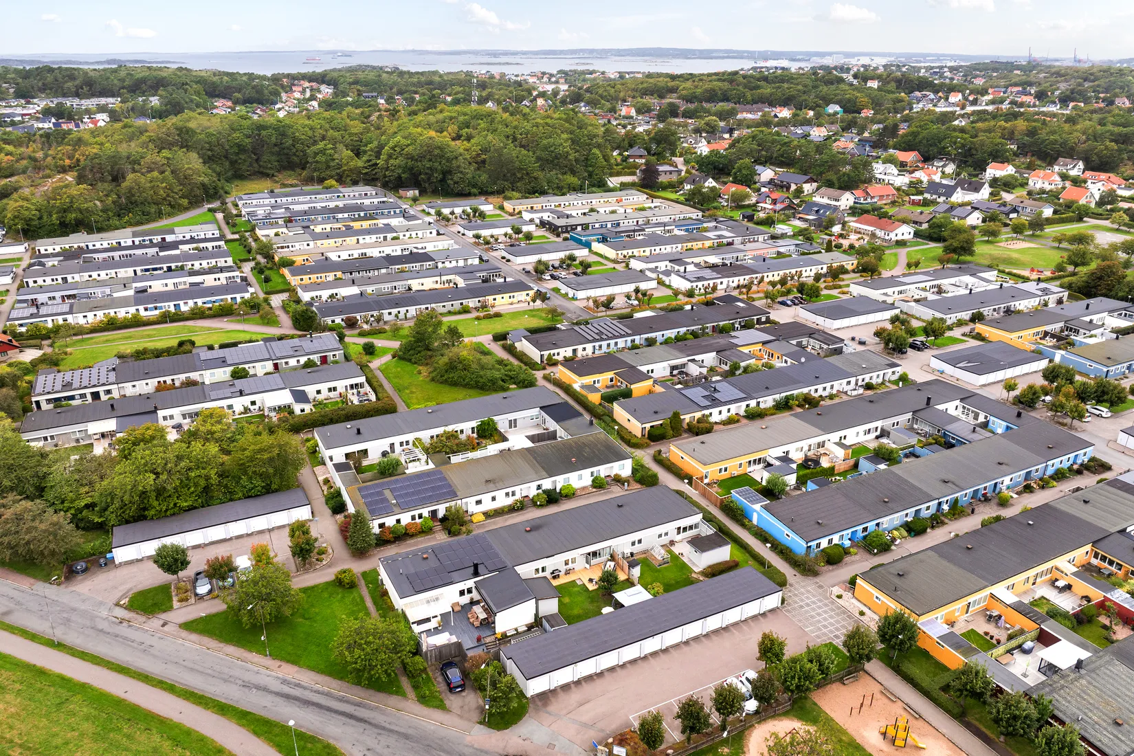 Radhus, Västes gata 32, Fiskebäck - Björnekulla, Göteborg