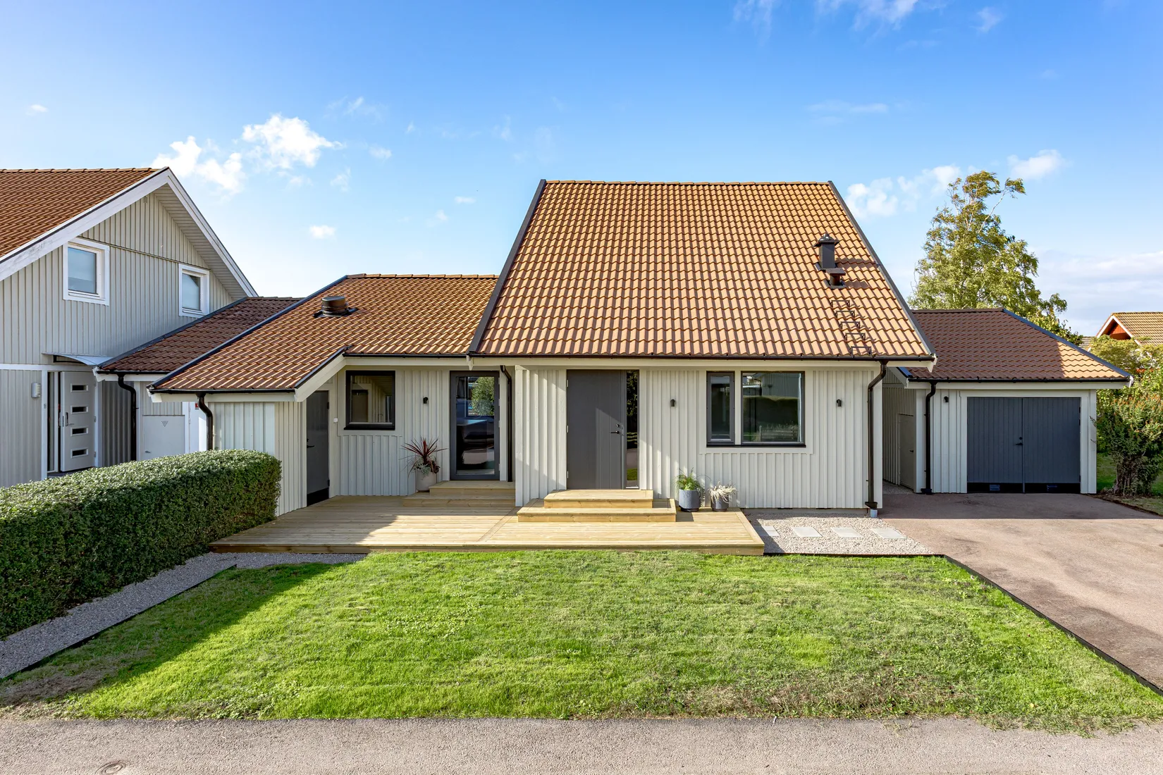 Villa, Engelbrekts väg 8, Fajans/Nyby Gärde, Falkenberg
