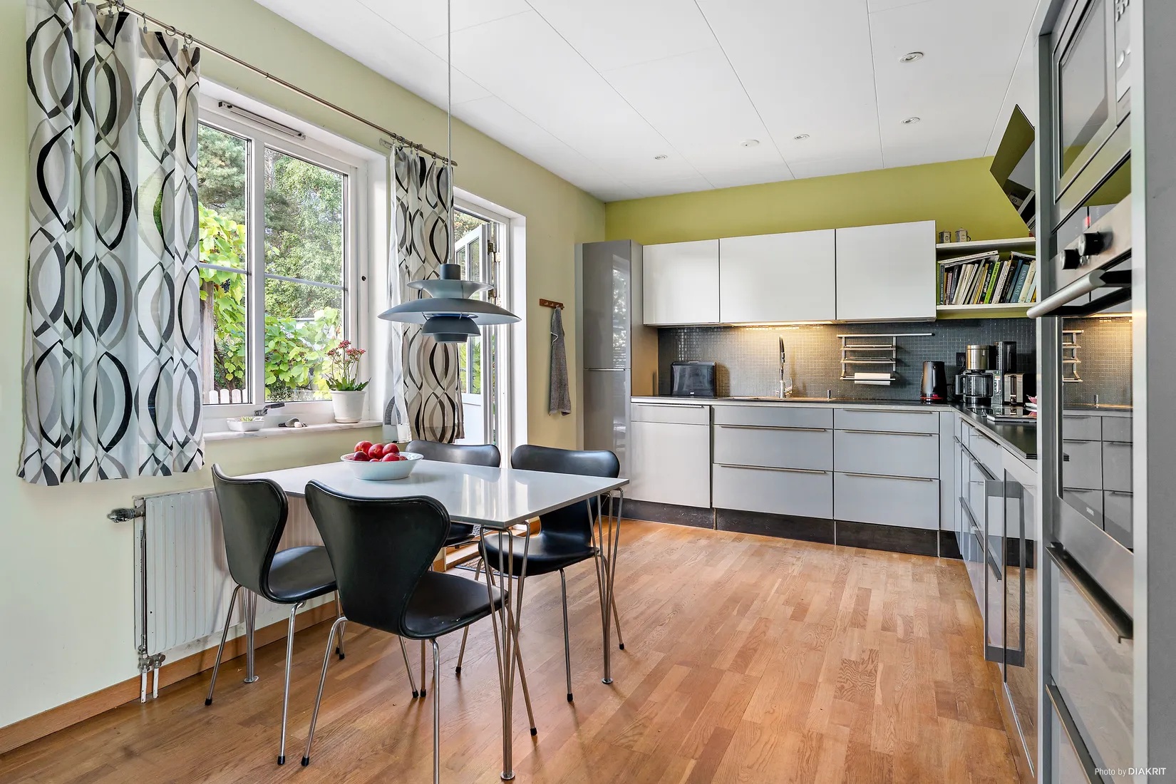 Radhus, Näsby allé 56A, Näsbypark, Täby