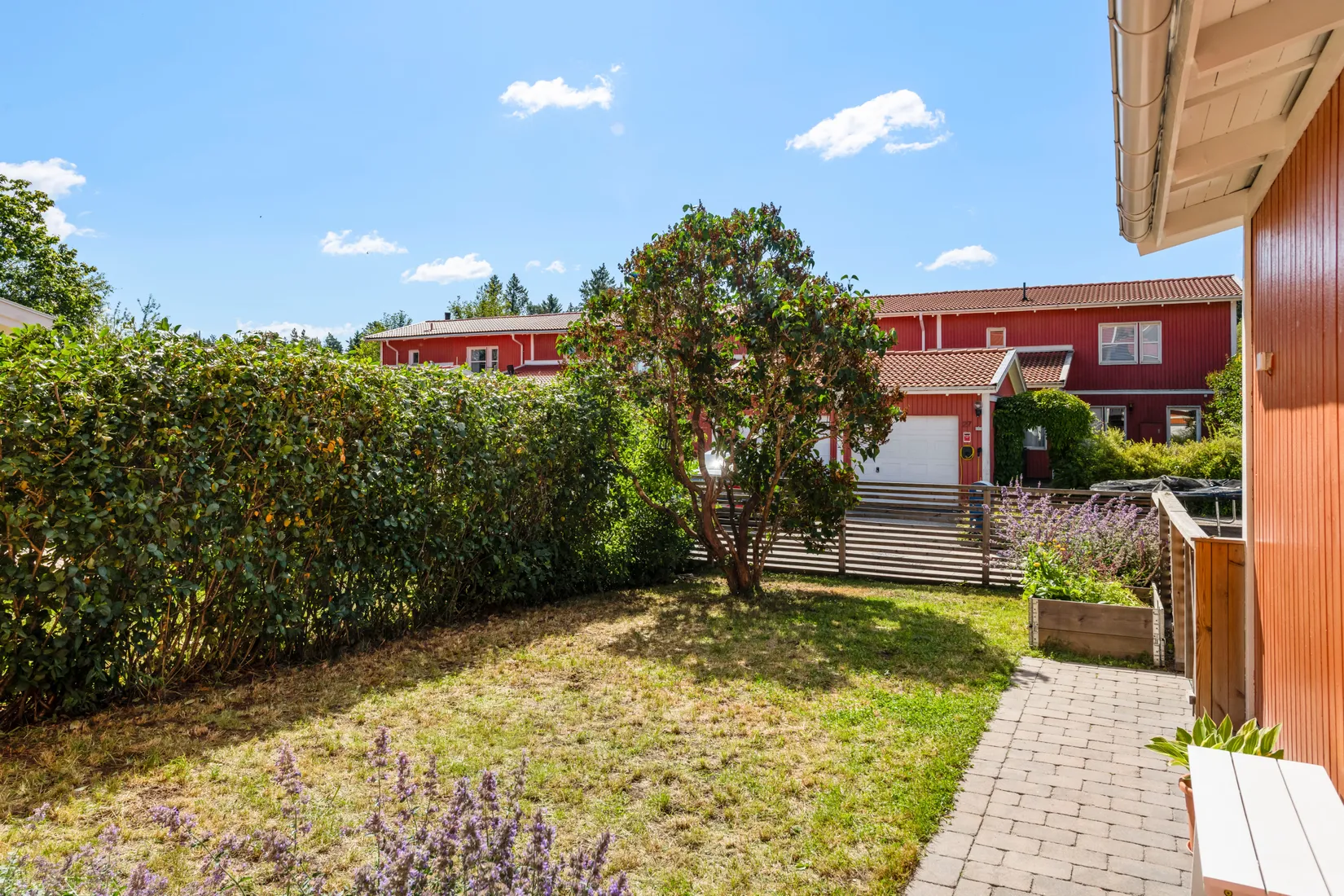 Radhus, Mittspåret 30, Visinge, Täby