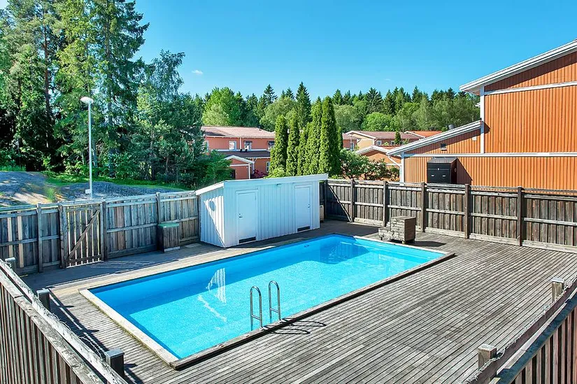 Radhus, Mittspåret 30, Visinge, Täby