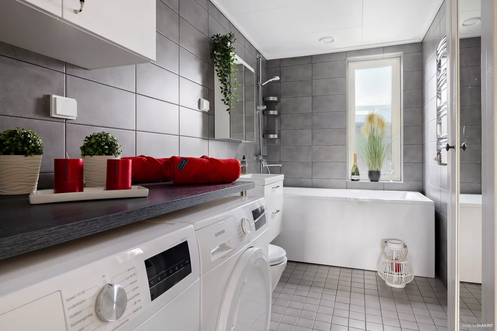 Radhus, Vanadisvägen 4a, Enköping