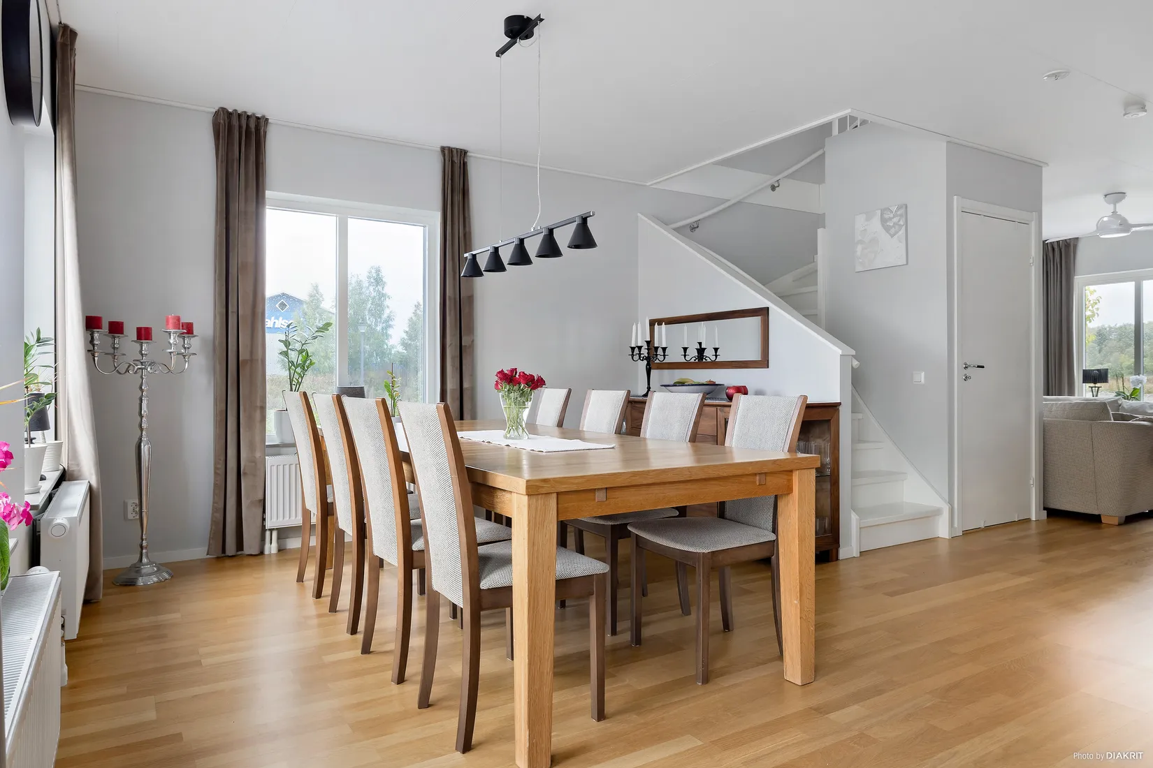 Radhus, Vanadisvägen 4a, Enköping
