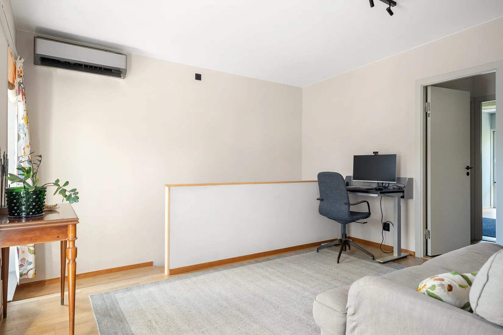 Radhus, Riksrådsgränd 7, Ekerö Gällstaö, Ekerö