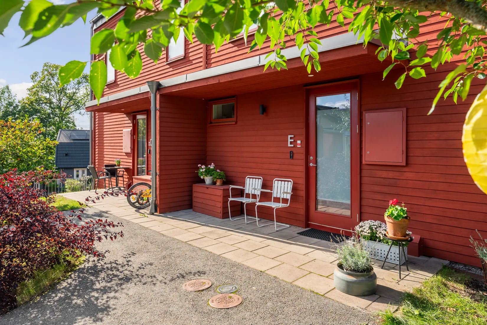 Radhus, Linjemästarvägen 20E, Nälsta, Stockholm