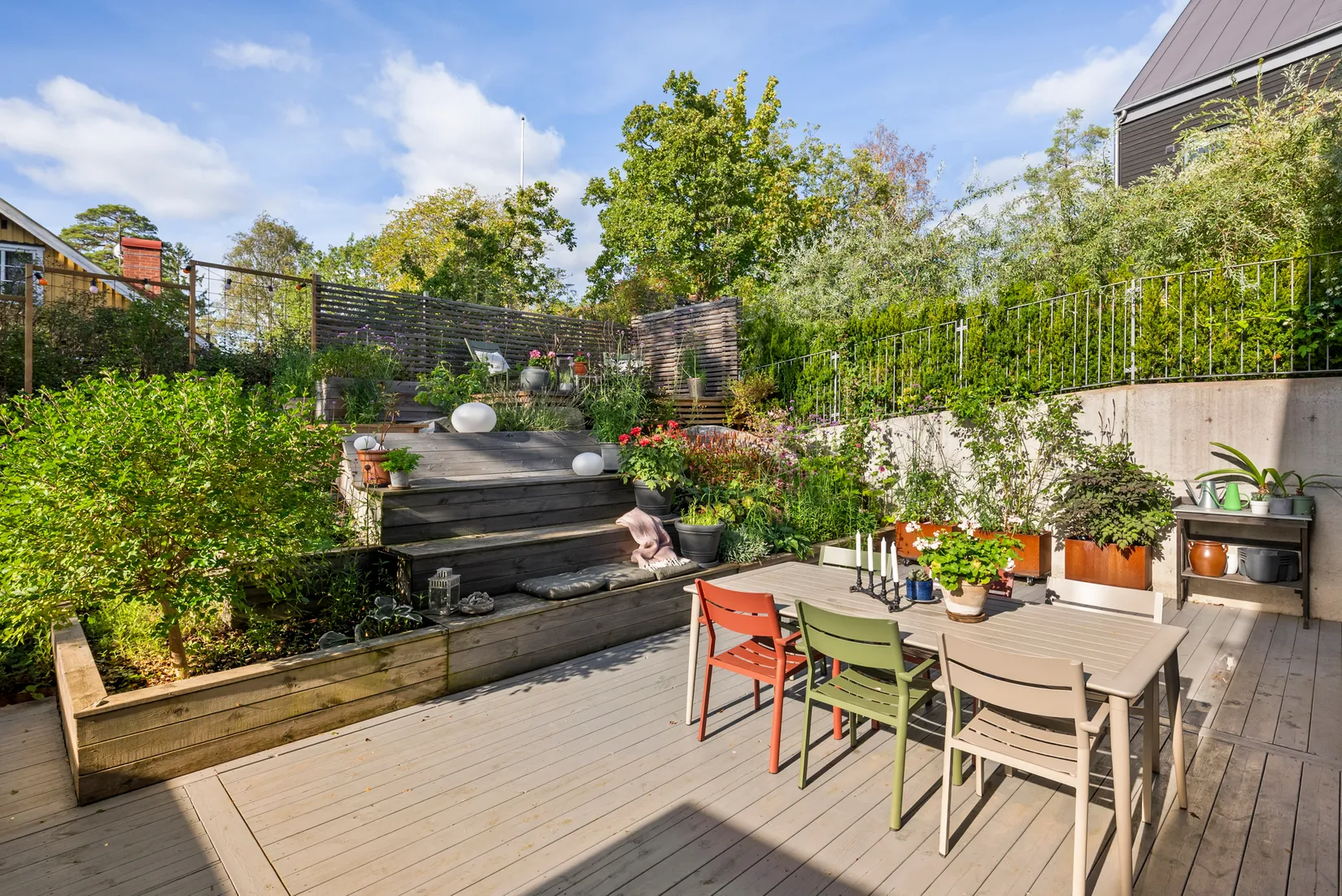 Radhus, Linjemästarvägen 20E, Nälsta, Stockholm