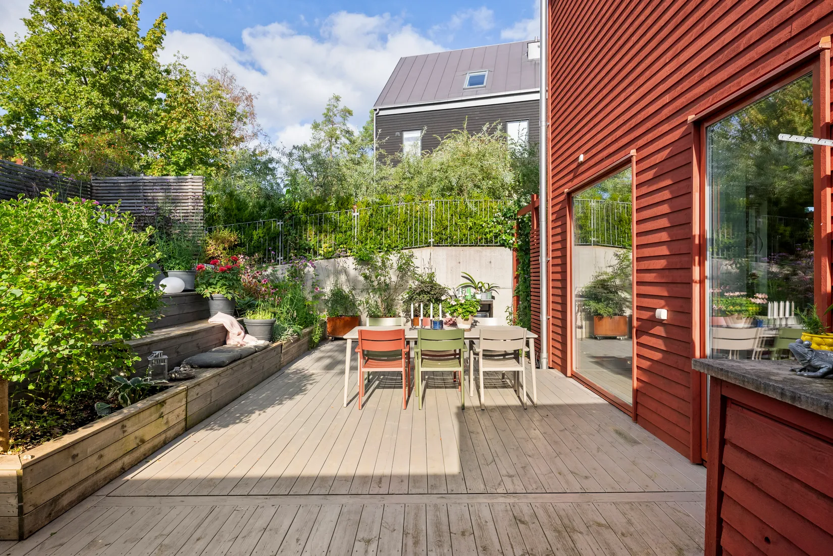 Radhus, Linjemästarvägen 20E, Nälsta, Stockholm