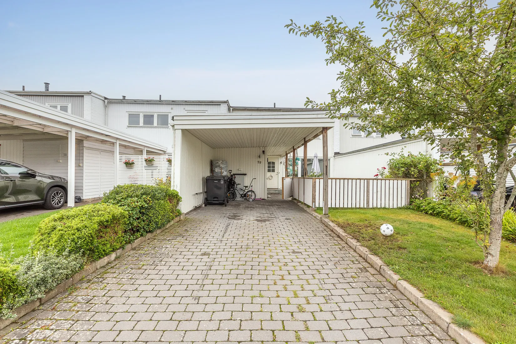 Radhus, Karlslundsvägen 57, Karlslund, Vetlanda