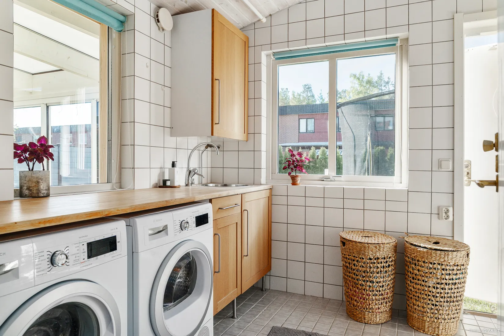 Radhus, Kadriljvägen 6, Brunna, Upplands-Bro