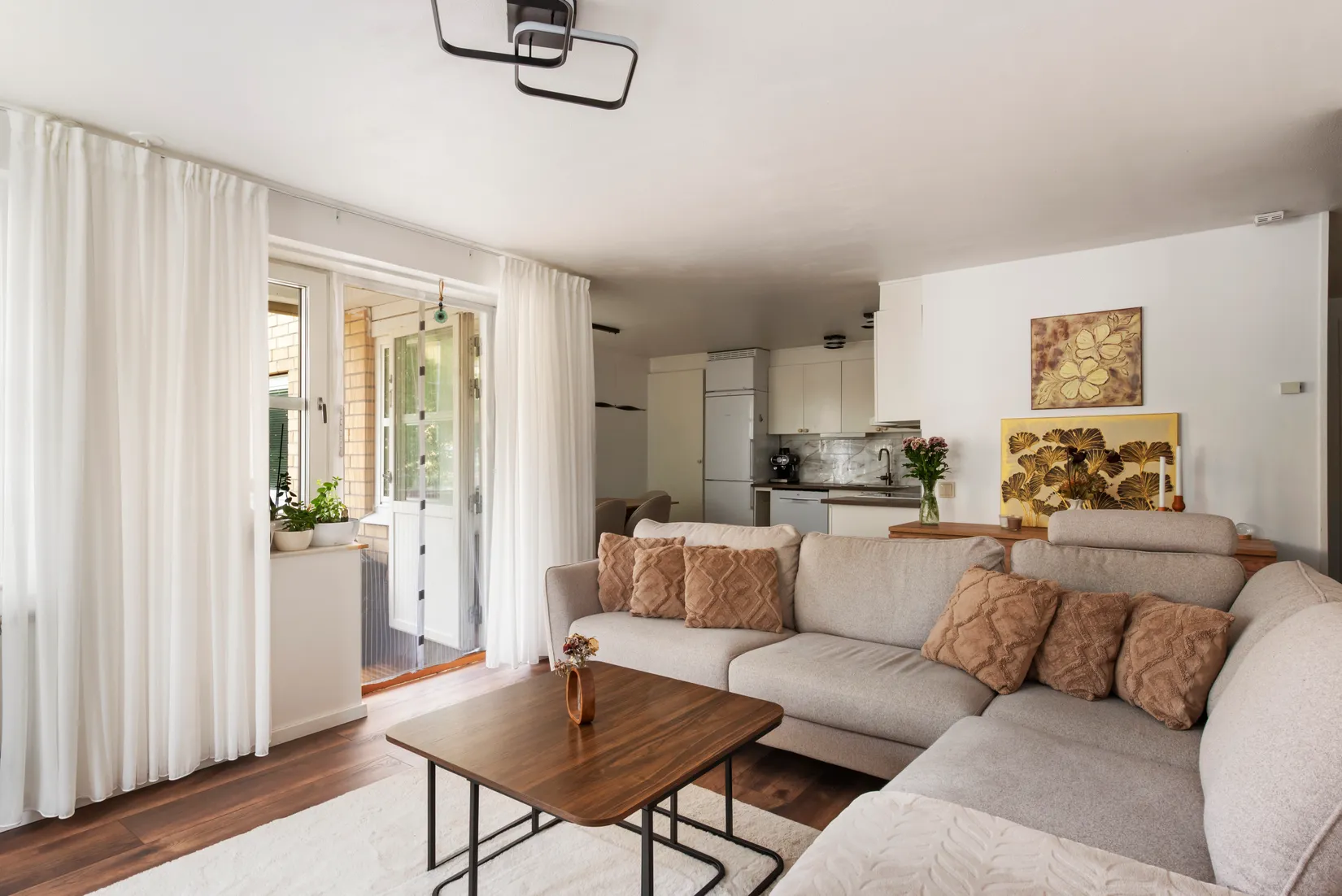 Bostadsrätt, Palmstruchs väg 84, UTEPLATS, Gribbylund, Täby