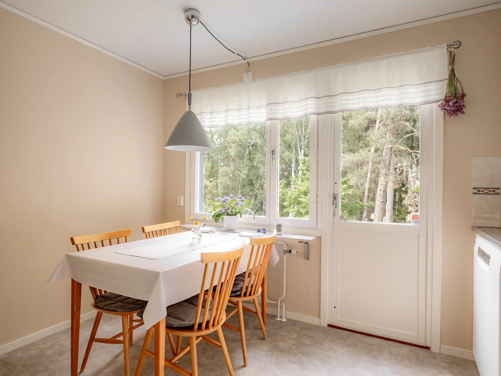 Villa, Vårvägen 27, Västerhaninge, Haninge