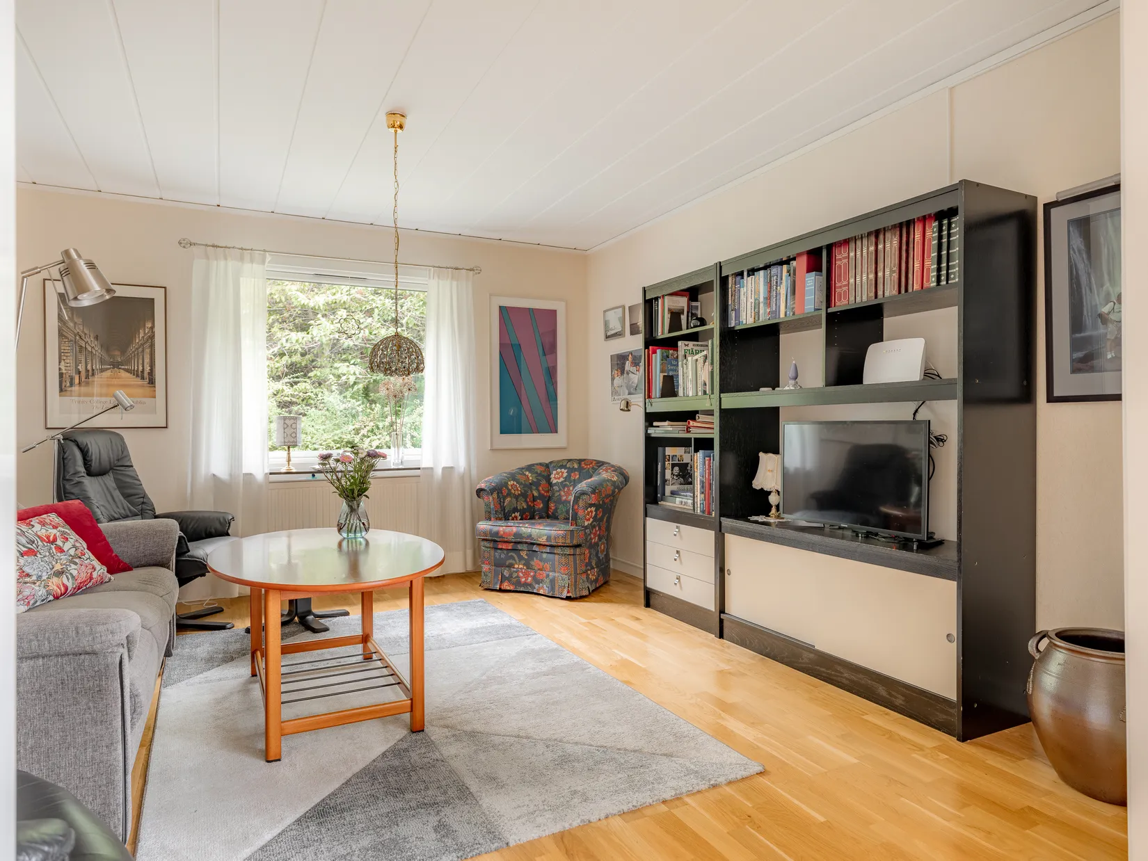 Villa, Vårvägen 27, Västerhaninge, Haninge
