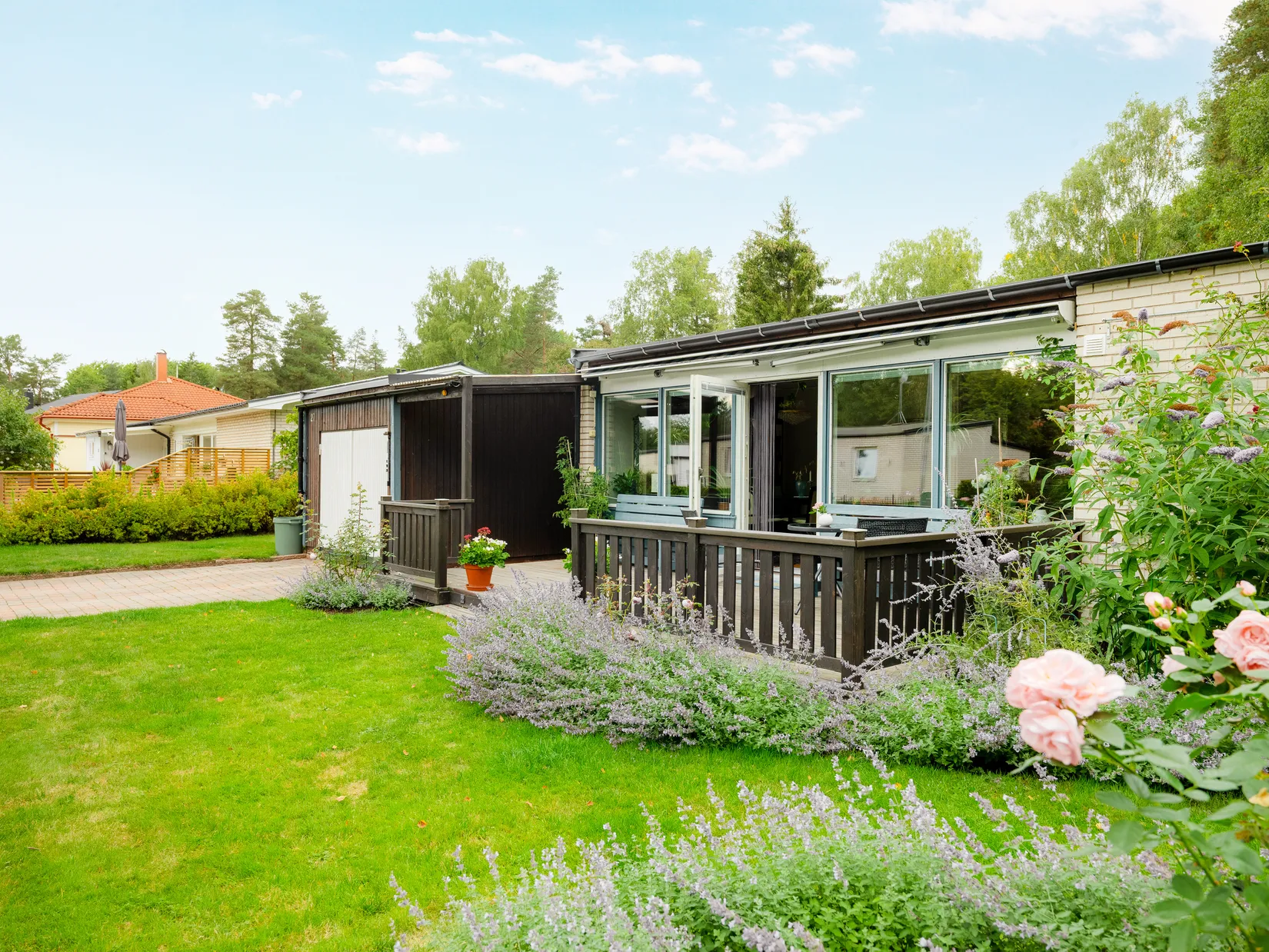 Villa, Vårvägen 27, Västerhaninge, Haninge