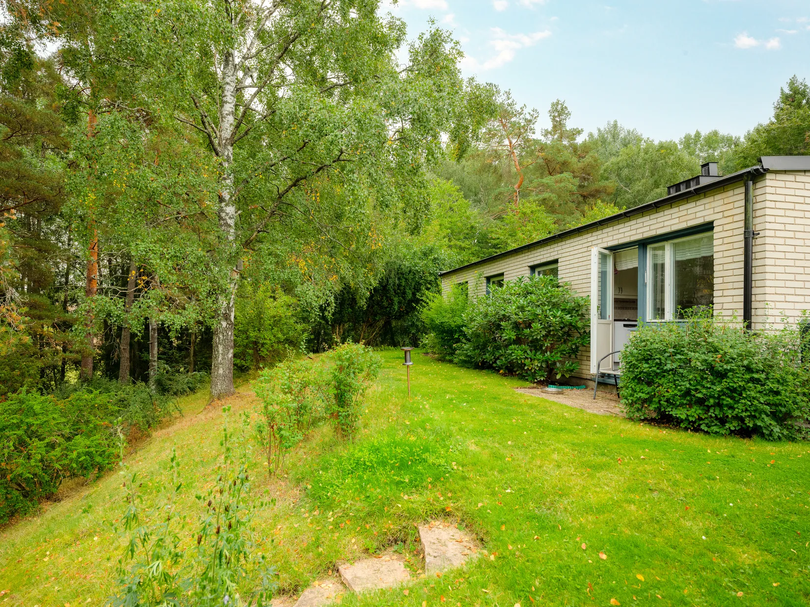 Villa, Vårvägen 27, Västerhaninge, Haninge