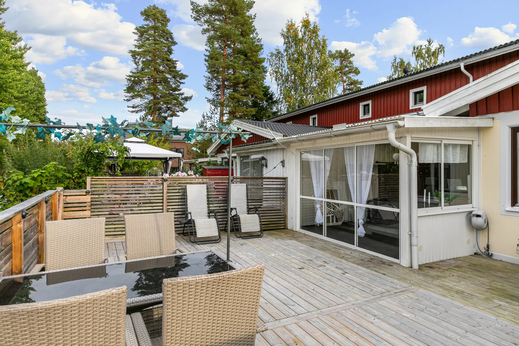 Radhus, Pukslagarvägen 50, Södra Bomhus, Gävle