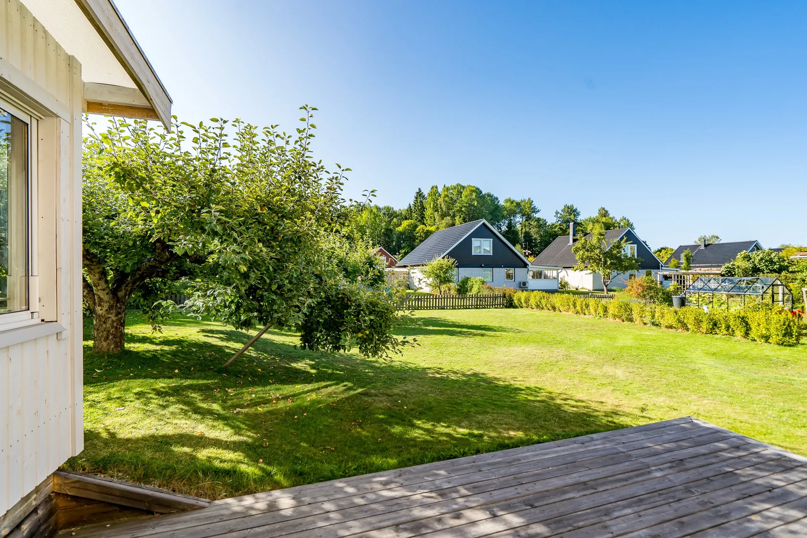 Radhus, Björnbärsvägen 12, Hagaberg, Lindesberg