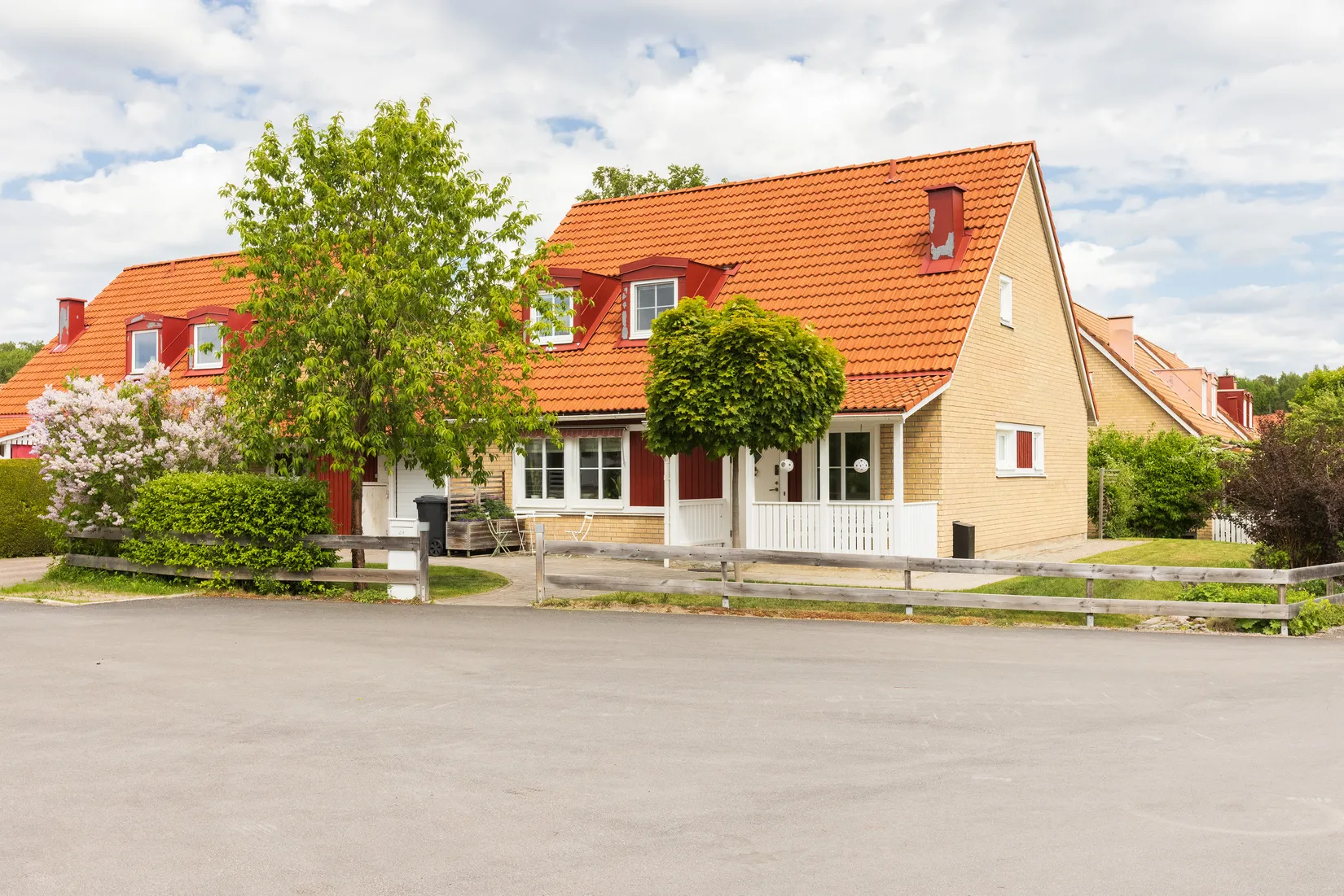 Radhus, Spetsvägen 23, Nåntuna, Uppsala