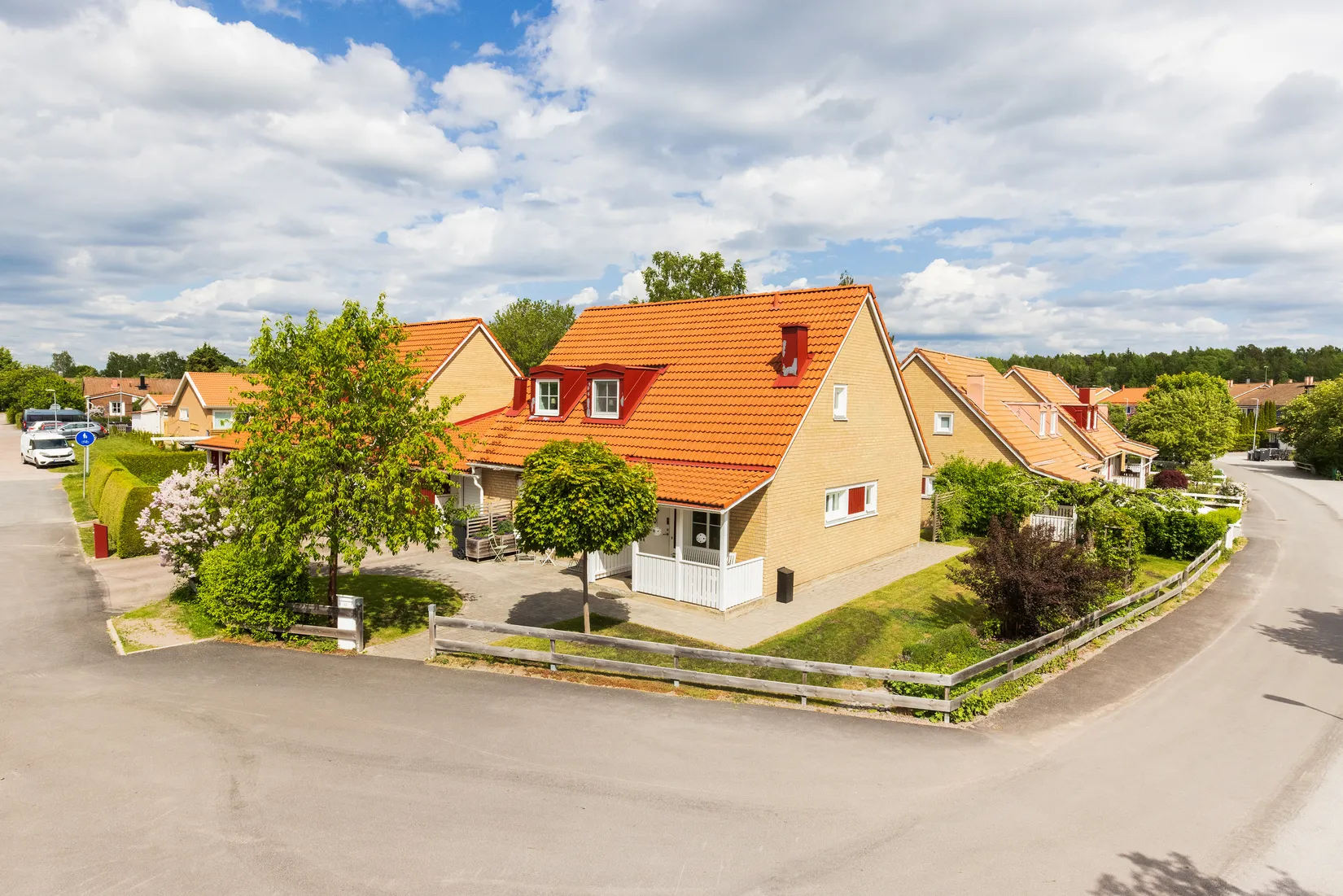 Radhus, Spetsvägen 23, Nåntuna, Uppsala