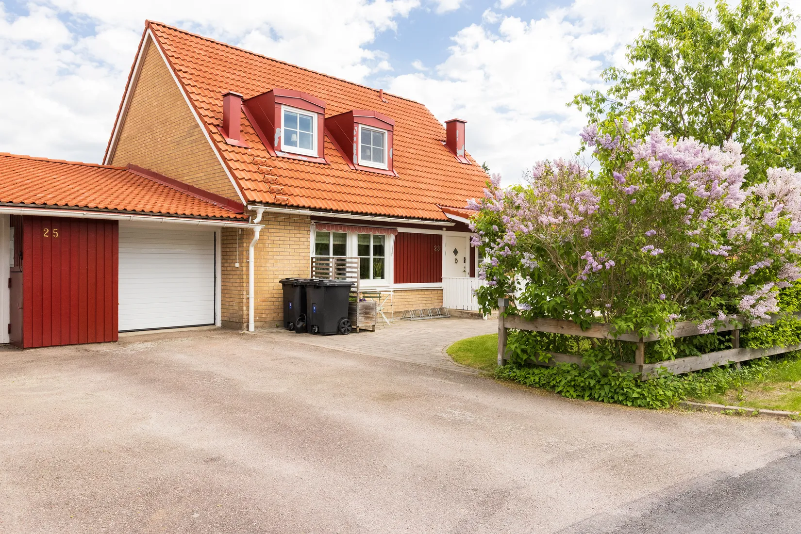 Radhus, Spetsvägen 23, Nåntuna, Uppsala