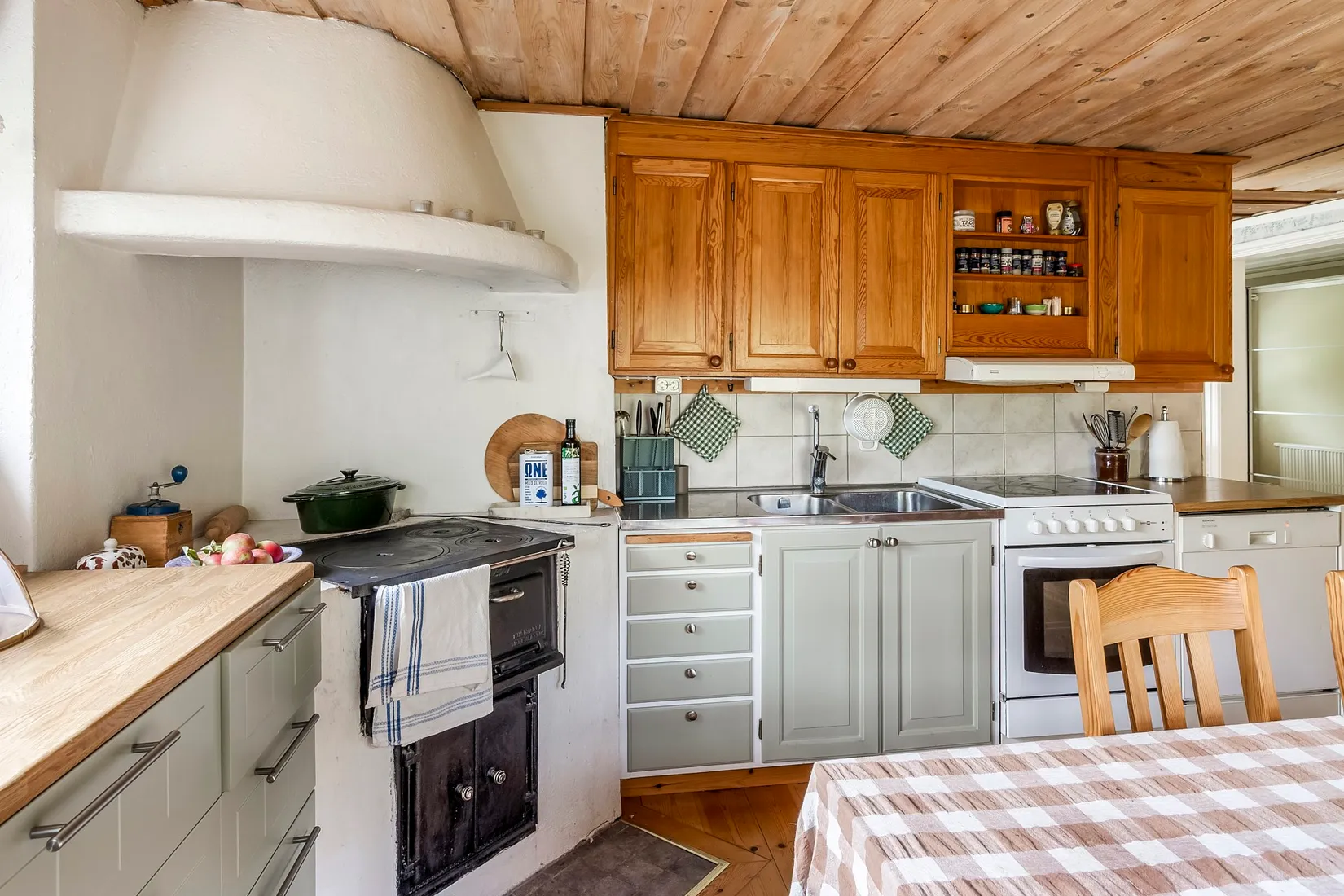 Villa, Gullvalla Åkersbo 113, Gullvalla, Sala