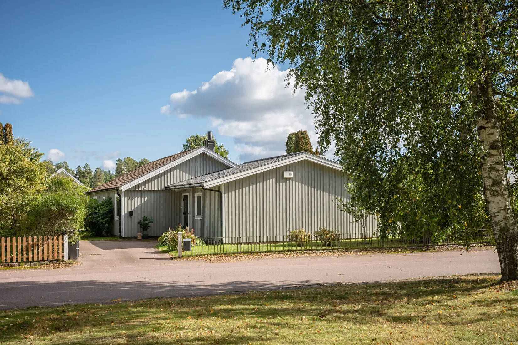 Villa, Innersvängen 36, Norra kroppkärr, Karlstad