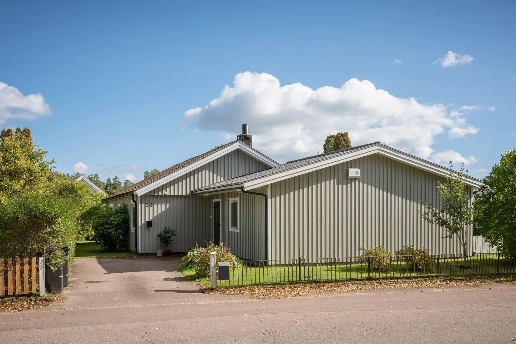 Villa, Innersvängen 36, Norra kroppkärr, Karlstad