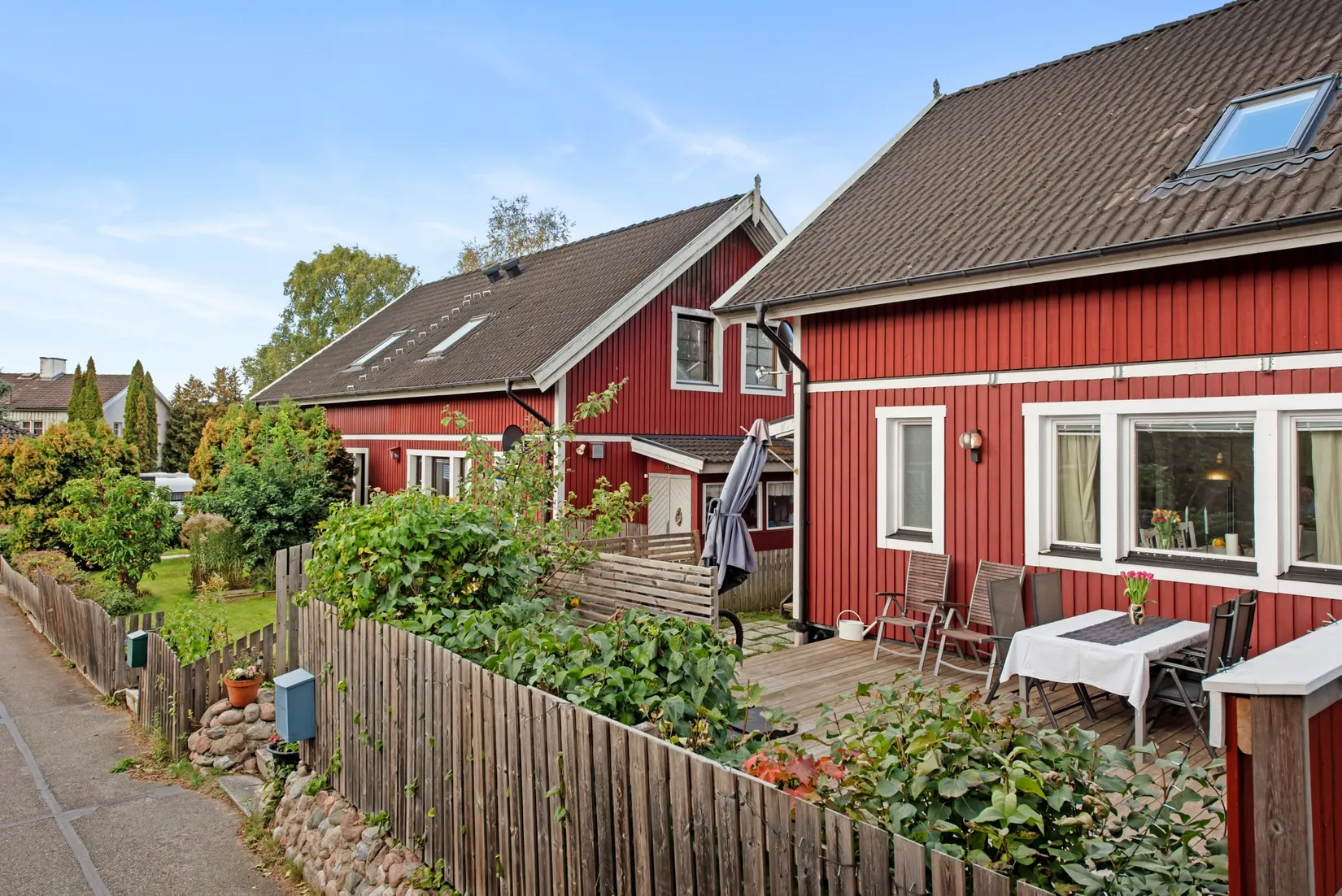 Radhus, Tomtavägen 13B, Cenralt Rimbo, Norrtälje