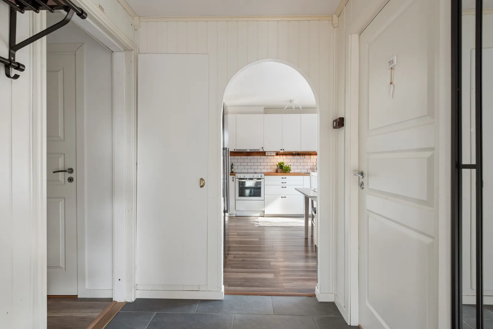 Radhus, Tomtavägen 13B, Cenralt Rimbo, Norrtälje