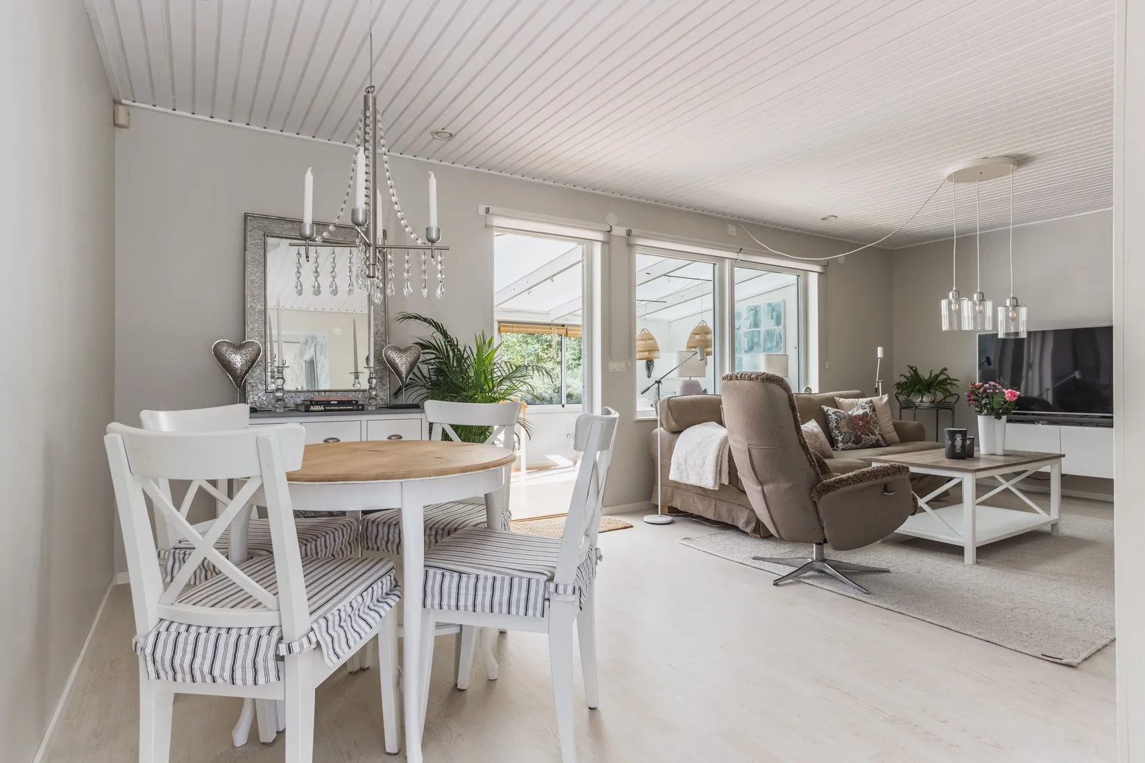Radhus, HÖDERVÄGEN 17, Österskär, Österåker