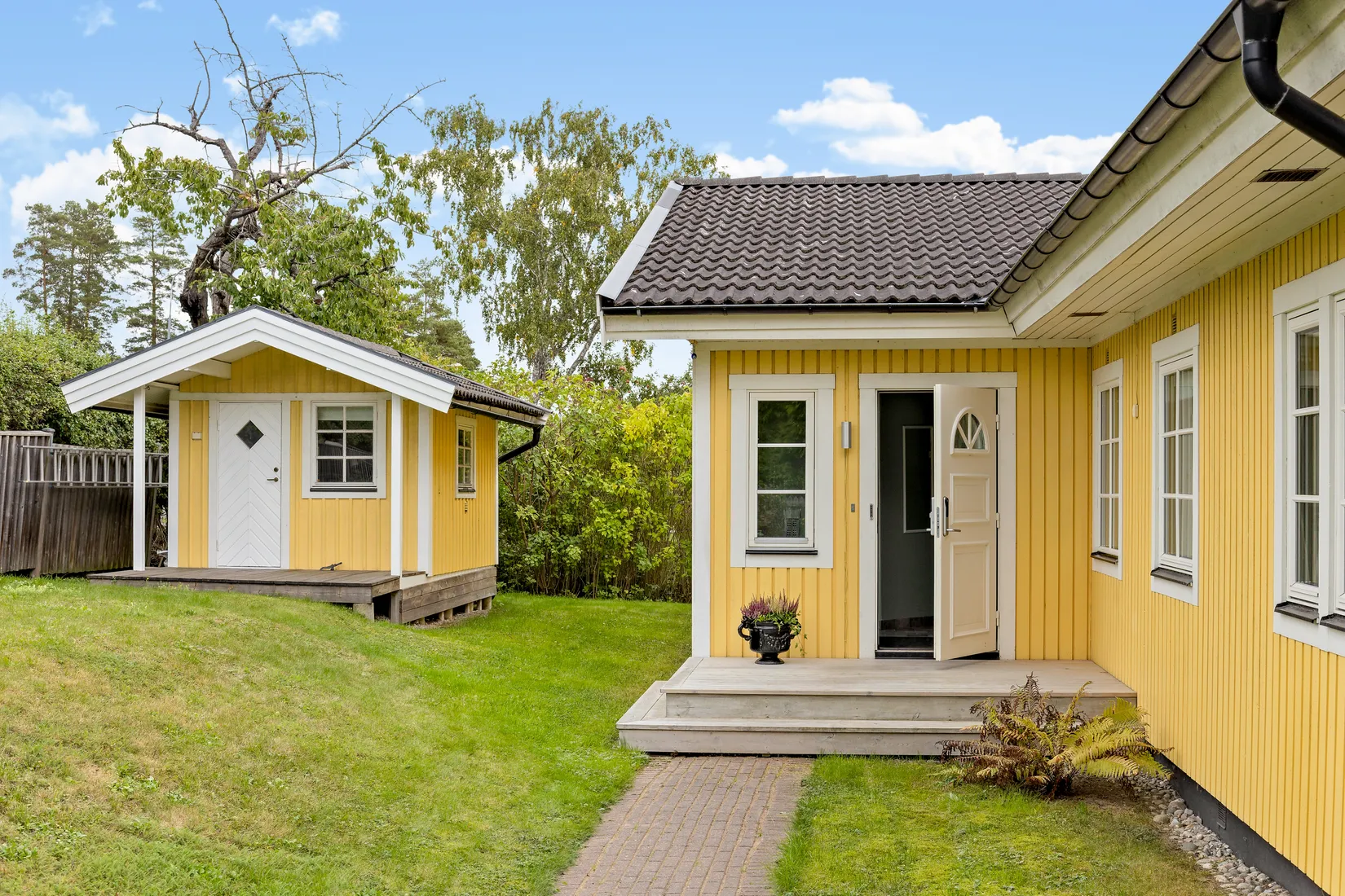 Villa, Almhagsgränd 16, Ekerö Lundhagen, Ekerö