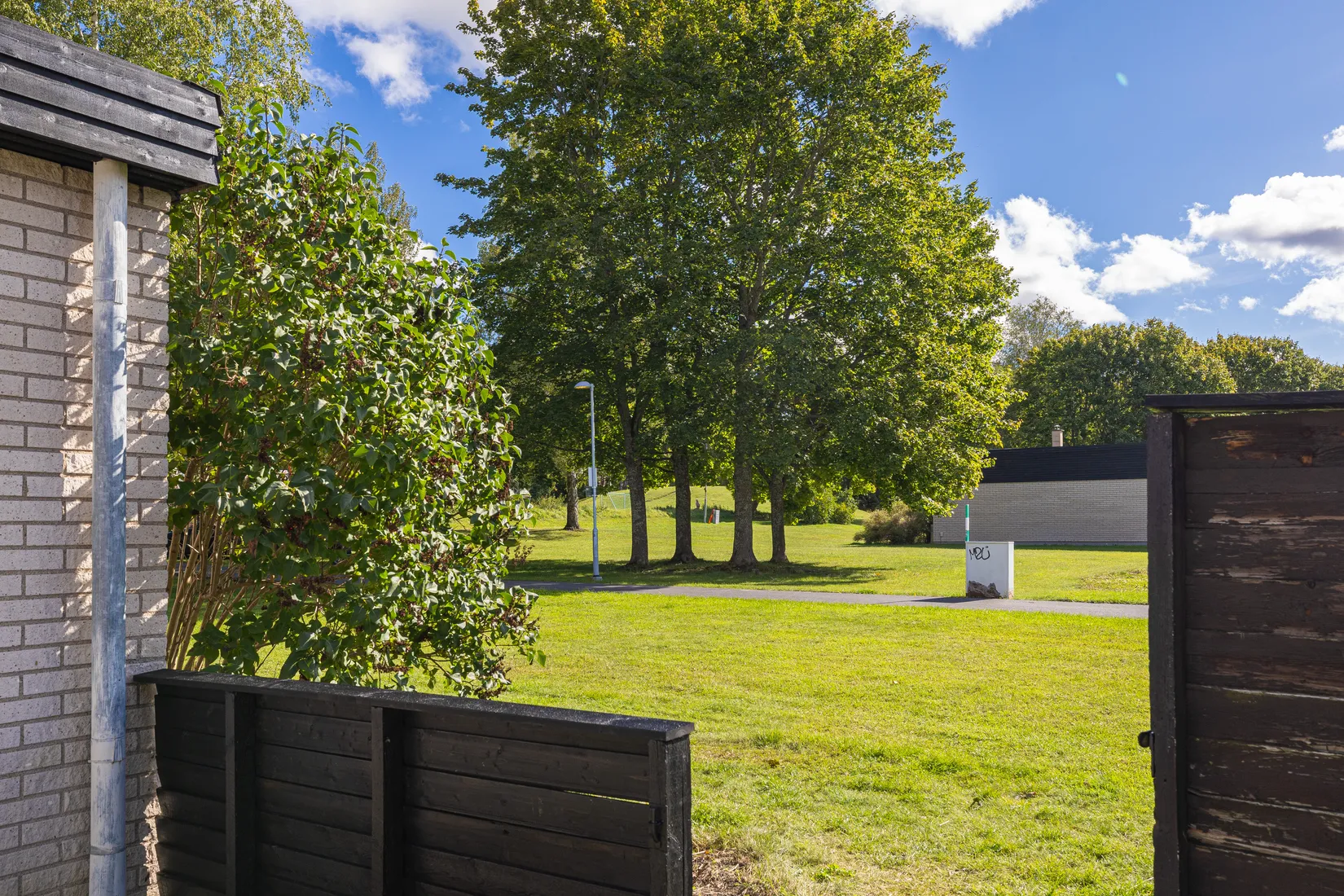 Radhus, Kårstagränd 24, Skälby, Upplands Väsby