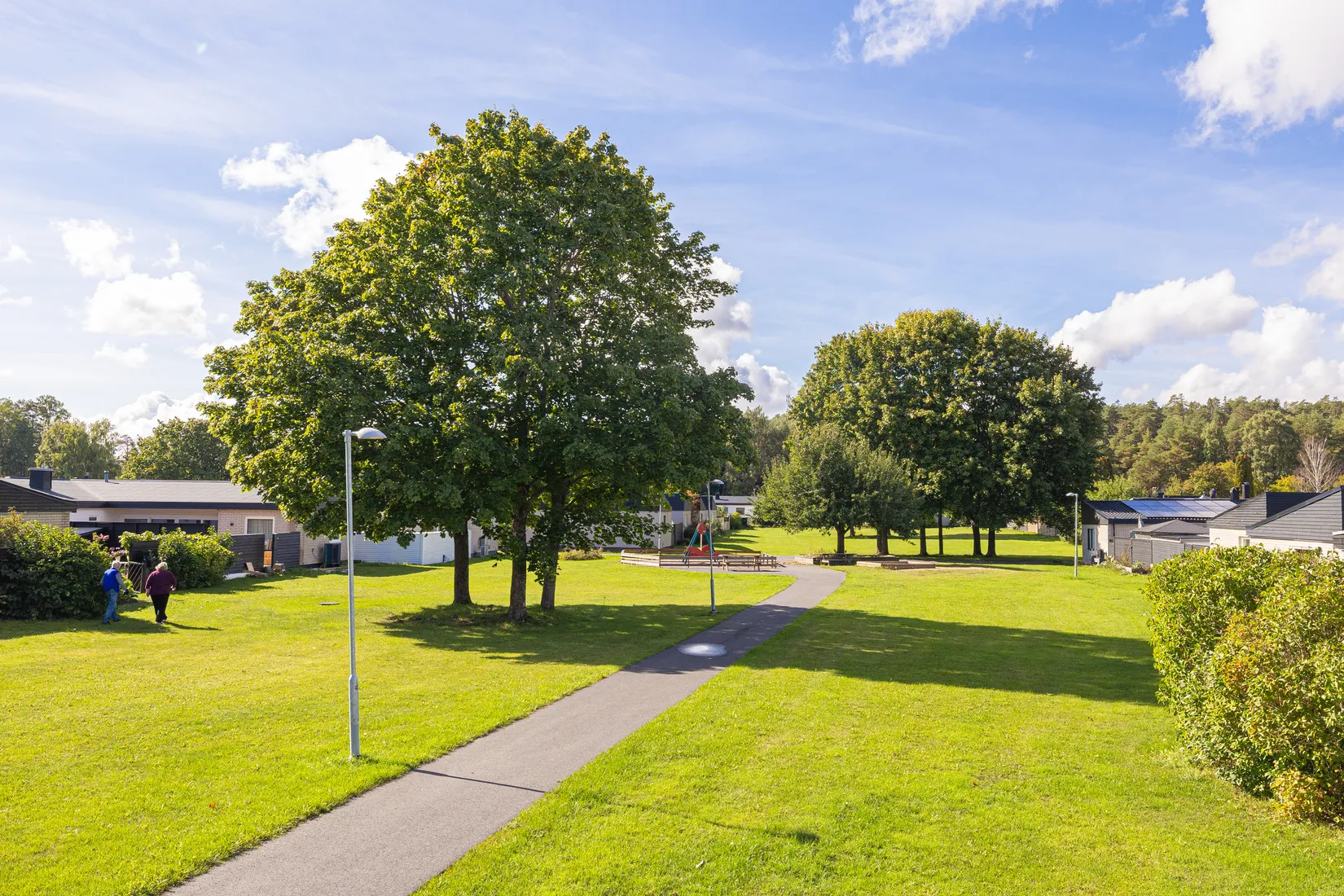 Radhus, Kårstagränd 24, Skälby, Upplands Väsby