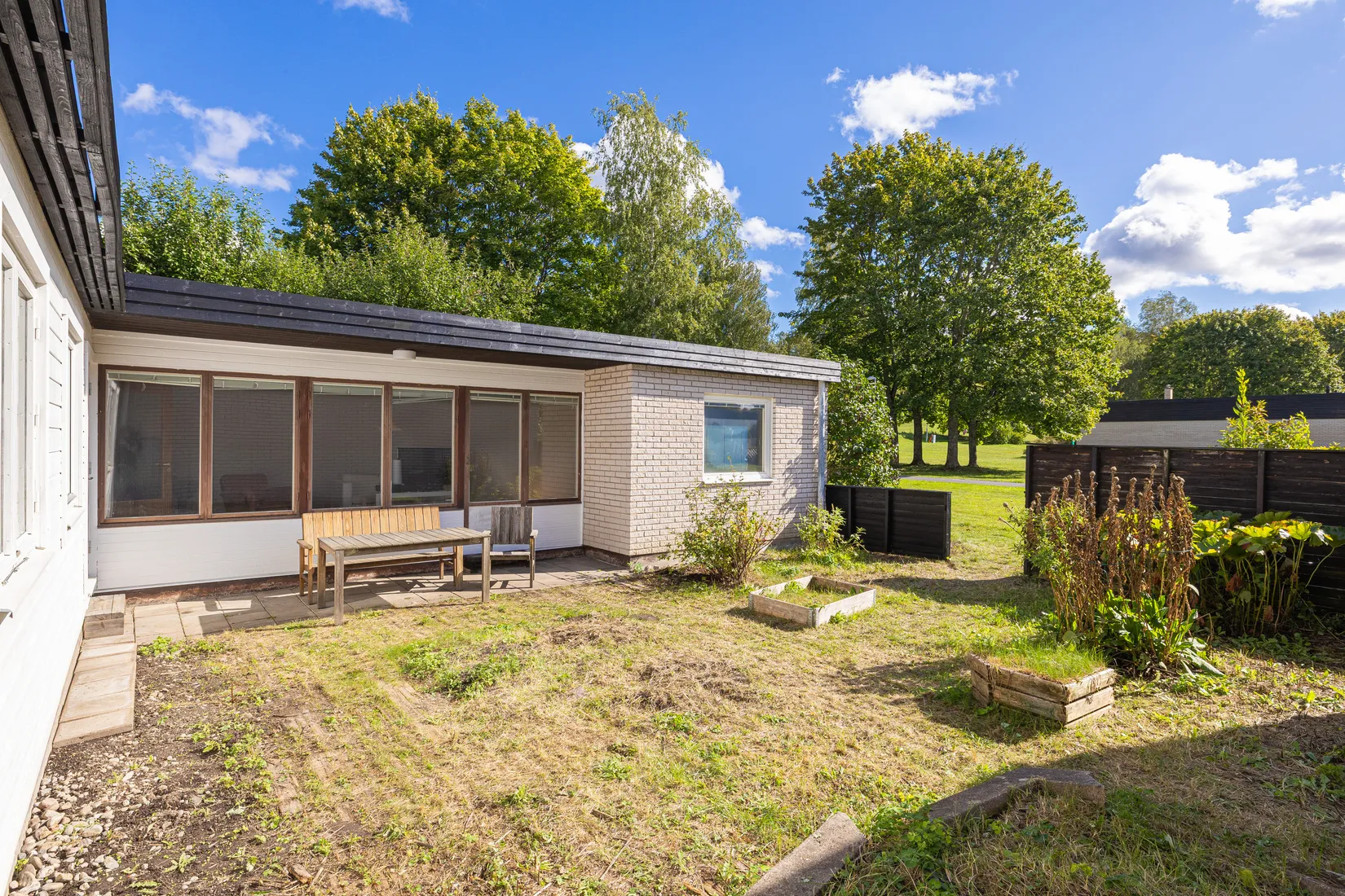 Radhus, Kårstagränd 24, Skälby, Upplands Väsby