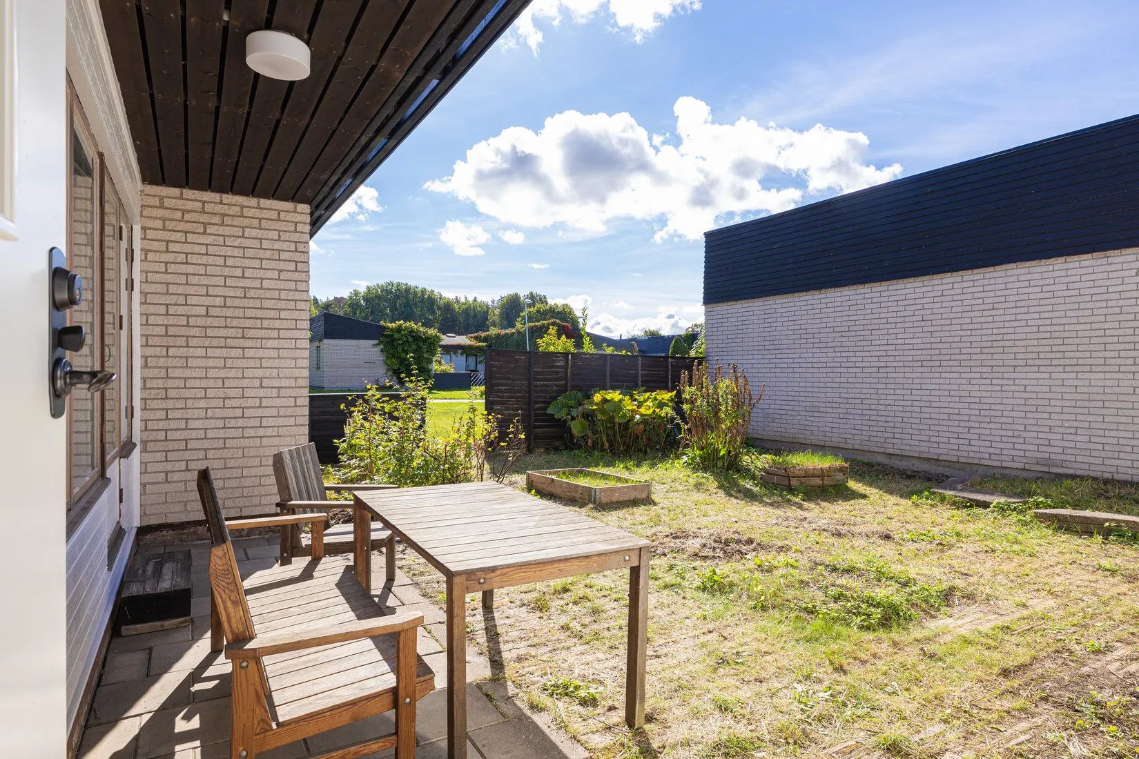Radhus, Kårstagränd 24, Skälby, Upplands Väsby