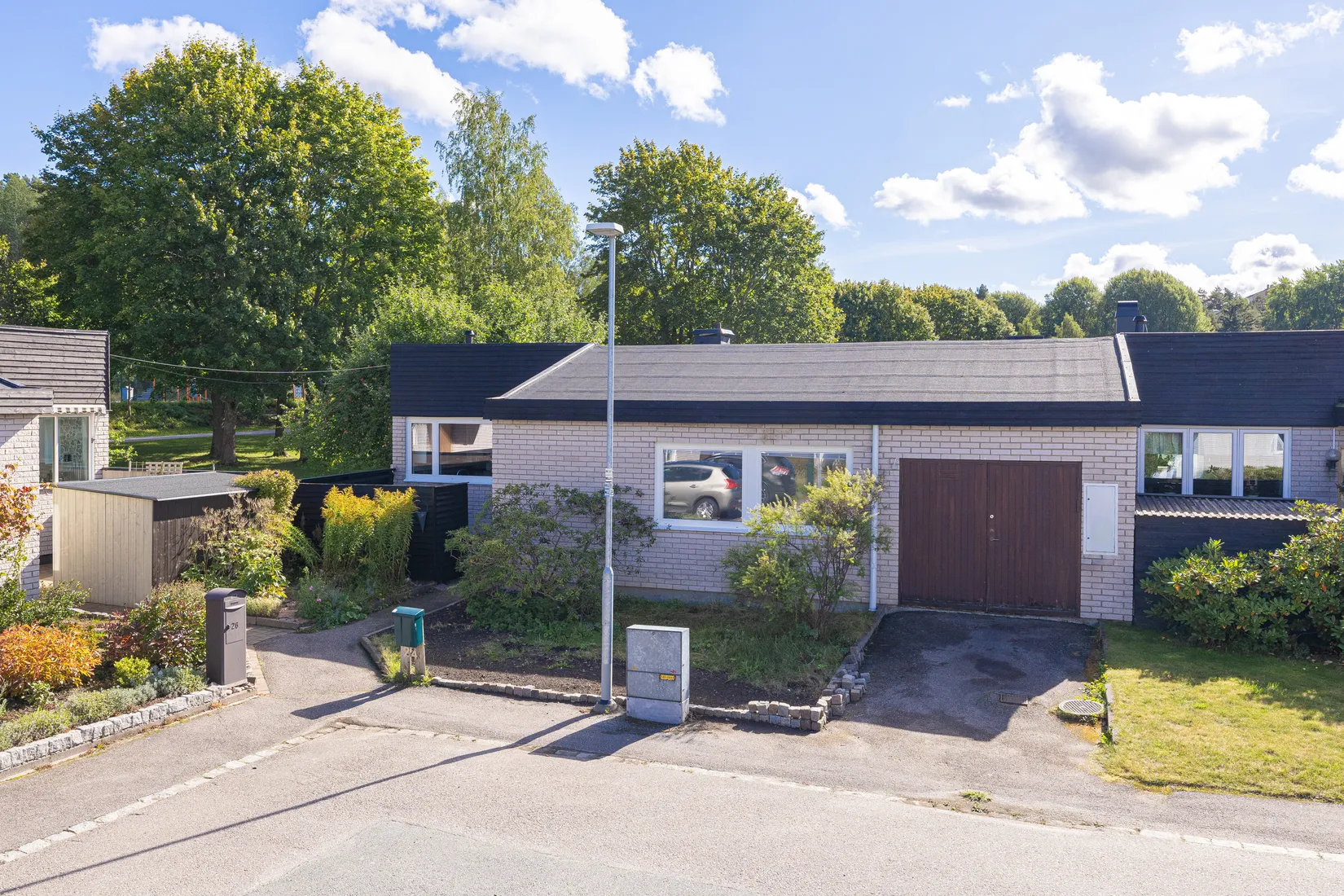 Radhus, Kårstagränd 24, Skälby, Upplands Väsby