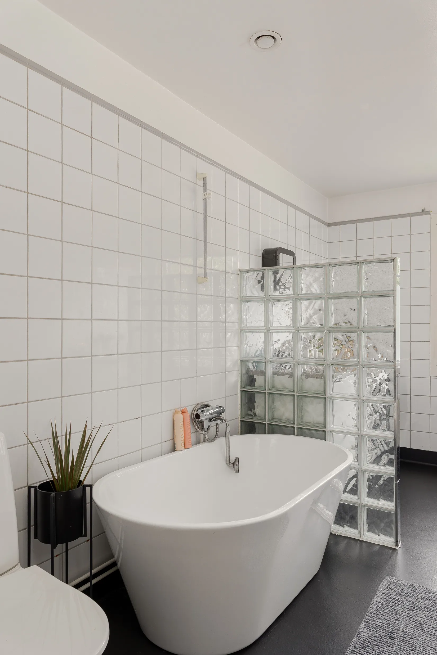 Bostadsrätt, Unamans väg 1, Kampen, Växjö