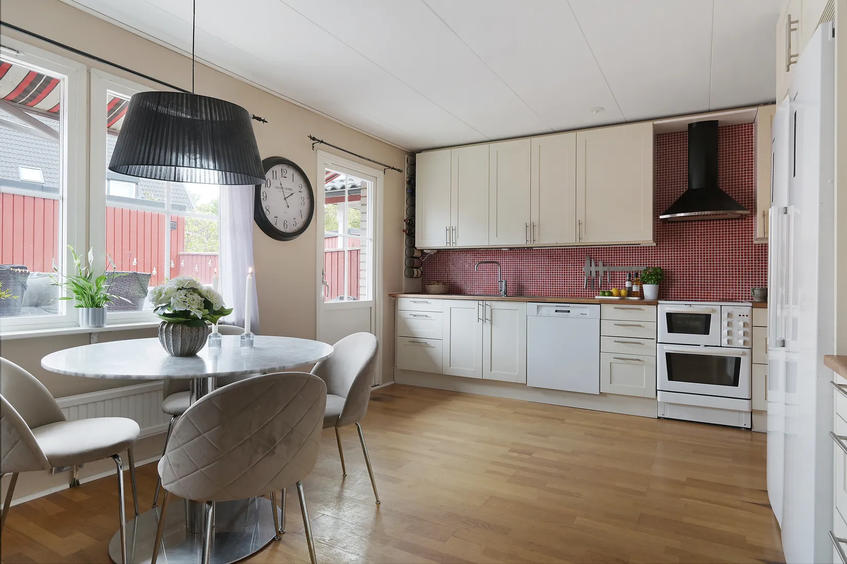 Radhus, Orionvägen 63, Skälby, Järfälla