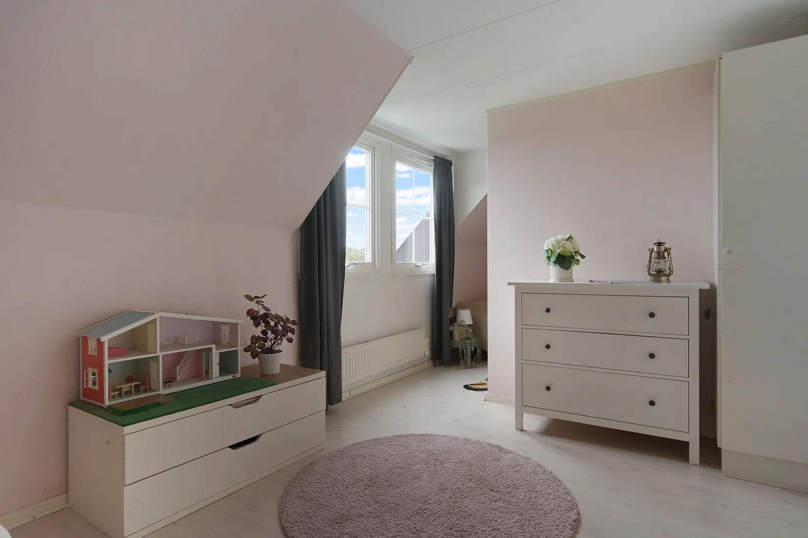Radhus, Orionvägen 63, Skälby, Järfälla