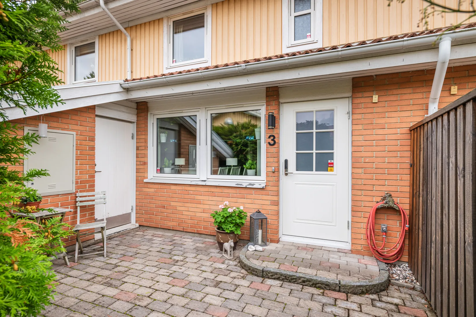 Villa, Biskop Brasks gränd 3, Stäket, Järfälla