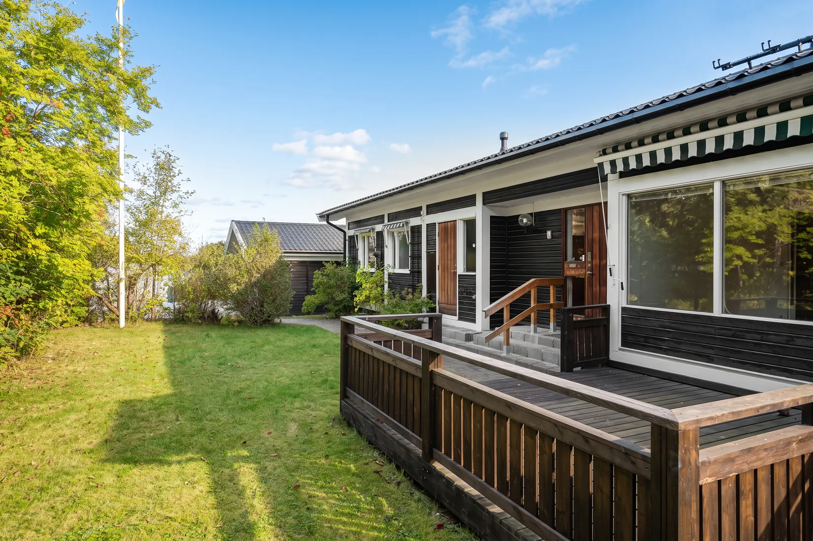 Villa, Berghemsvägen 9, Berghem / Polhem, Järfälla