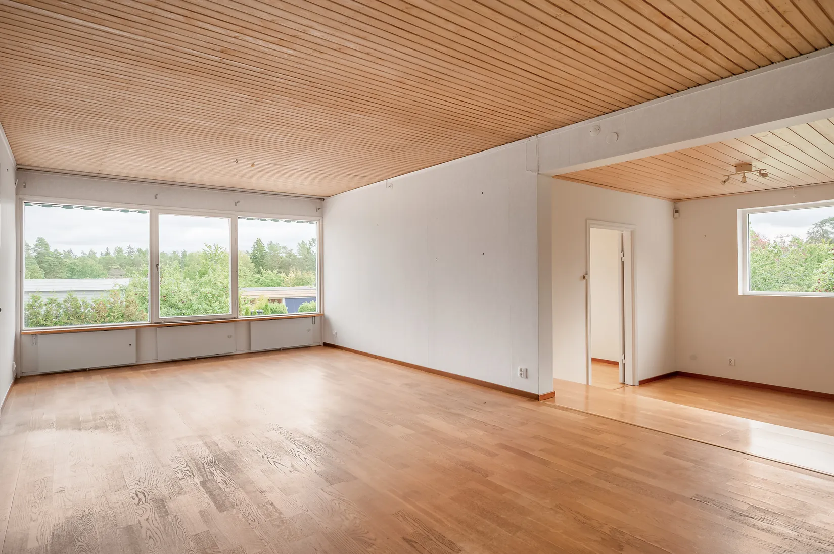 Villa, Berghemsvägen 9, Berghem / Polhem, Järfälla