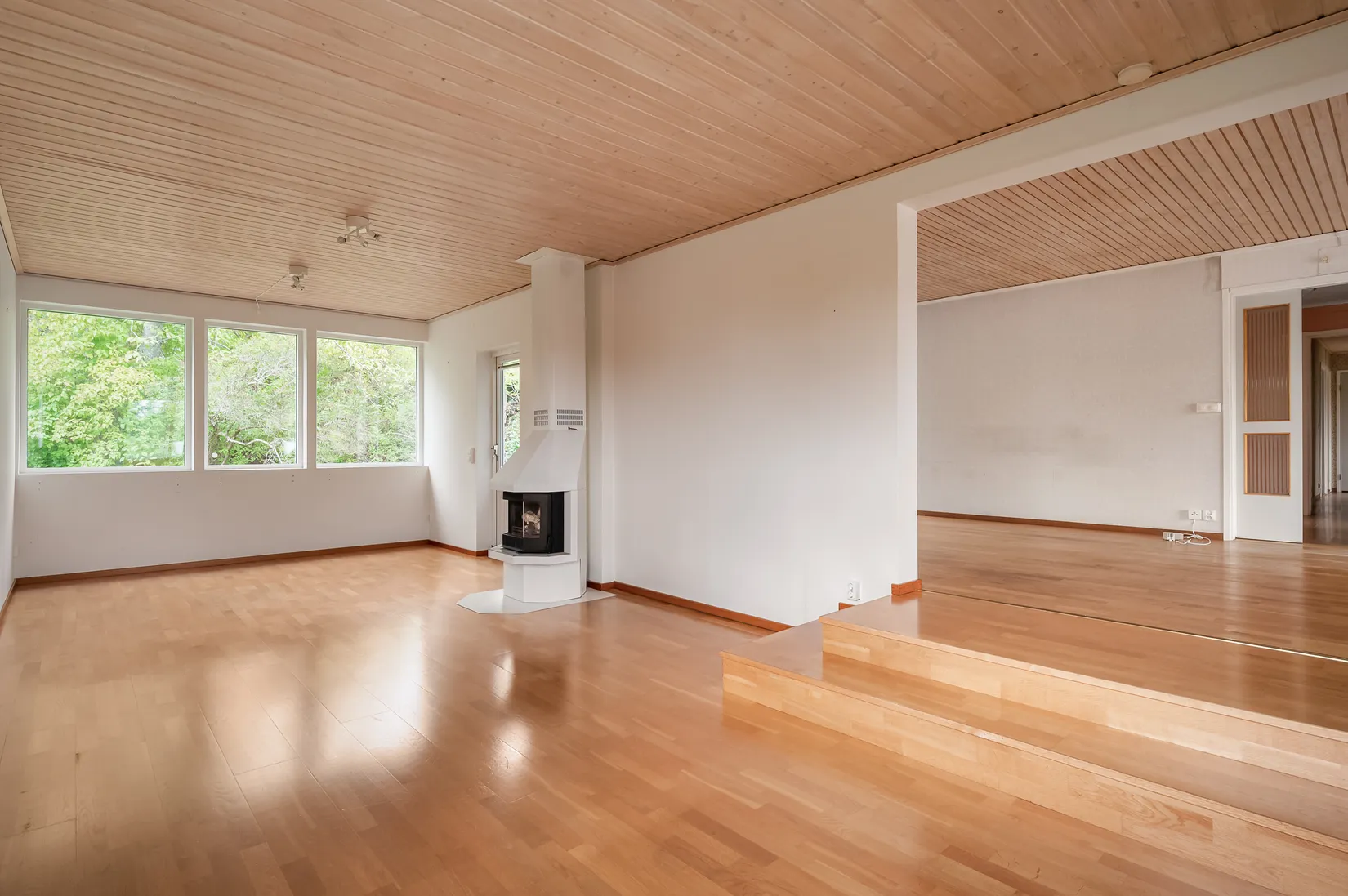 Villa, Berghemsvägen 9, Berghem / Polhem, Järfälla