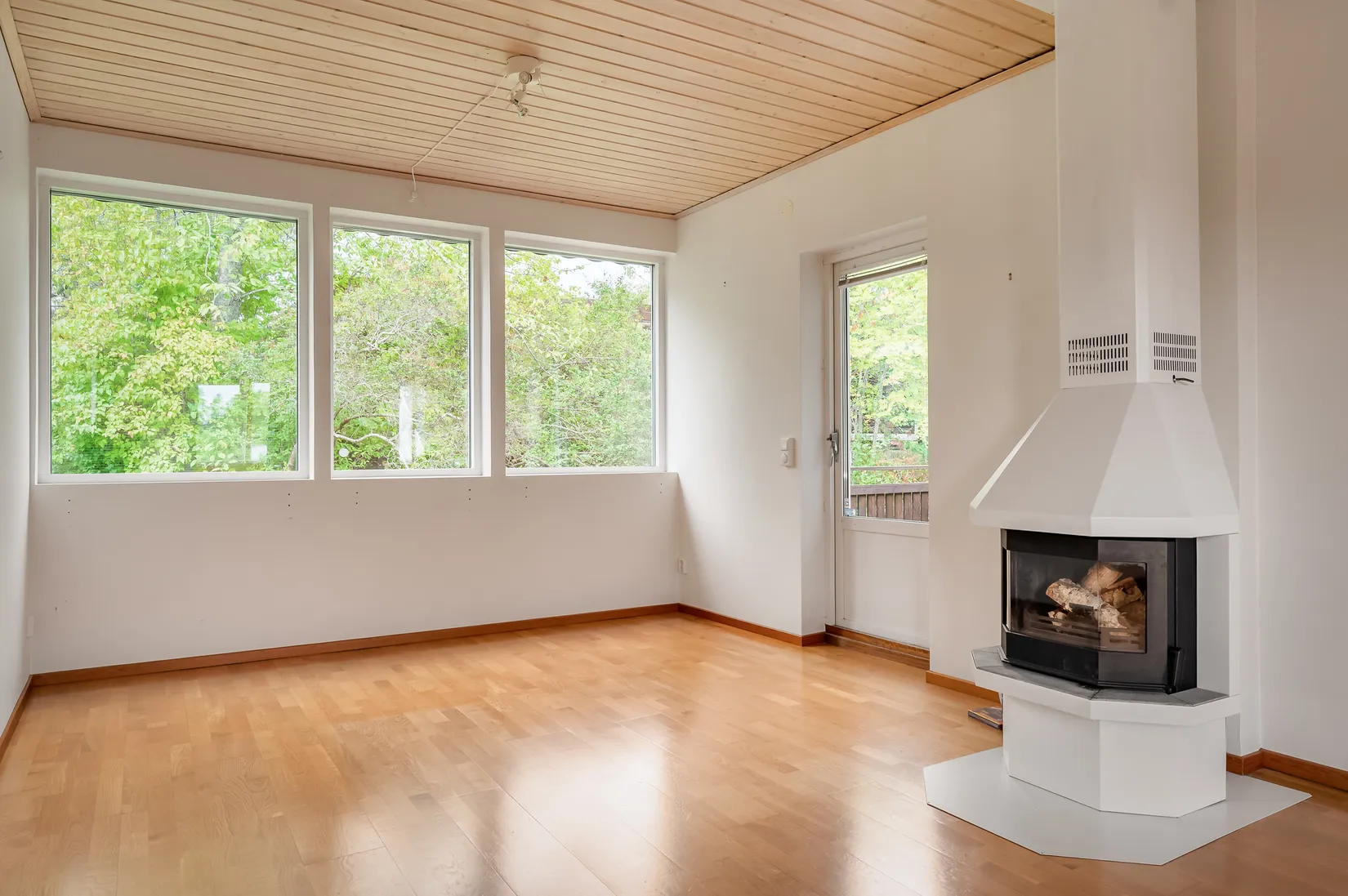 Villa, Berghemsvägen 9, Berghem / Polhem, Järfälla