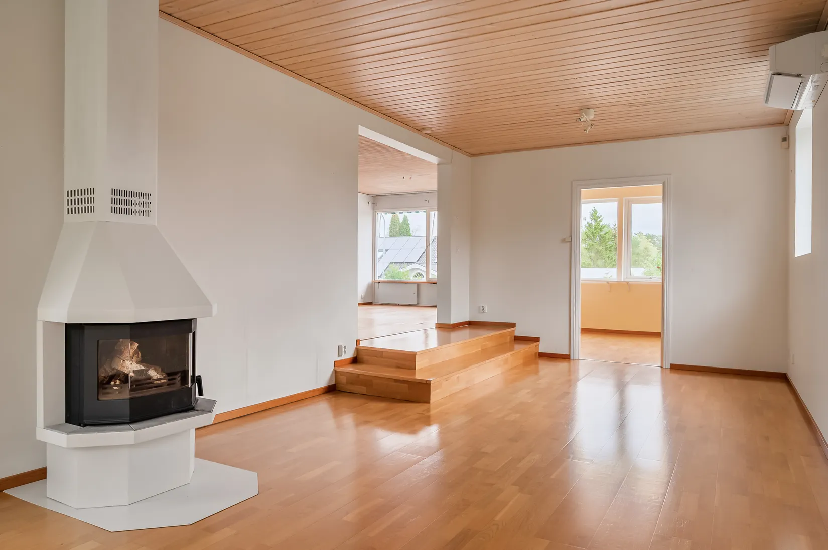 Villa, Berghemsvägen 9, Berghem / Polhem, Järfälla