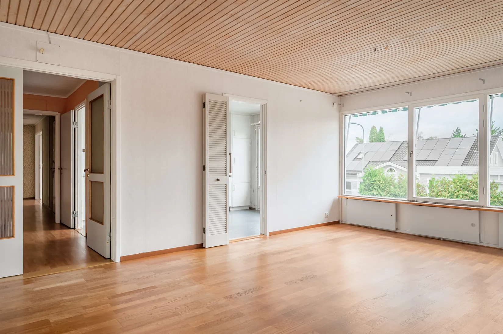 Villa, Berghemsvägen 9, Berghem / Polhem, Järfälla