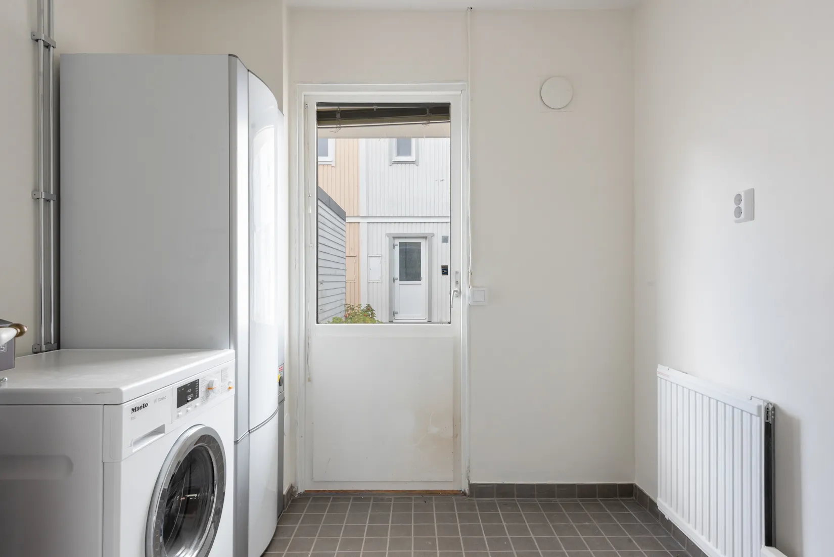 Radhus, Albert Målares väg 16G, Täby Kyrkby, Täby