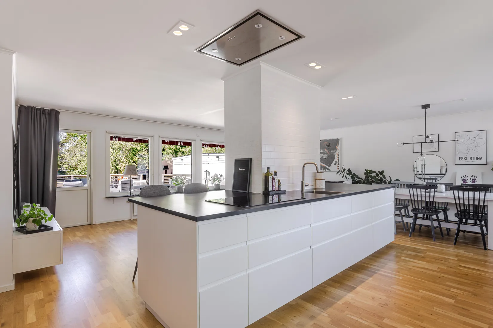 Villa, Murkelvägen 5, Skogsängen, Eskilstuna
