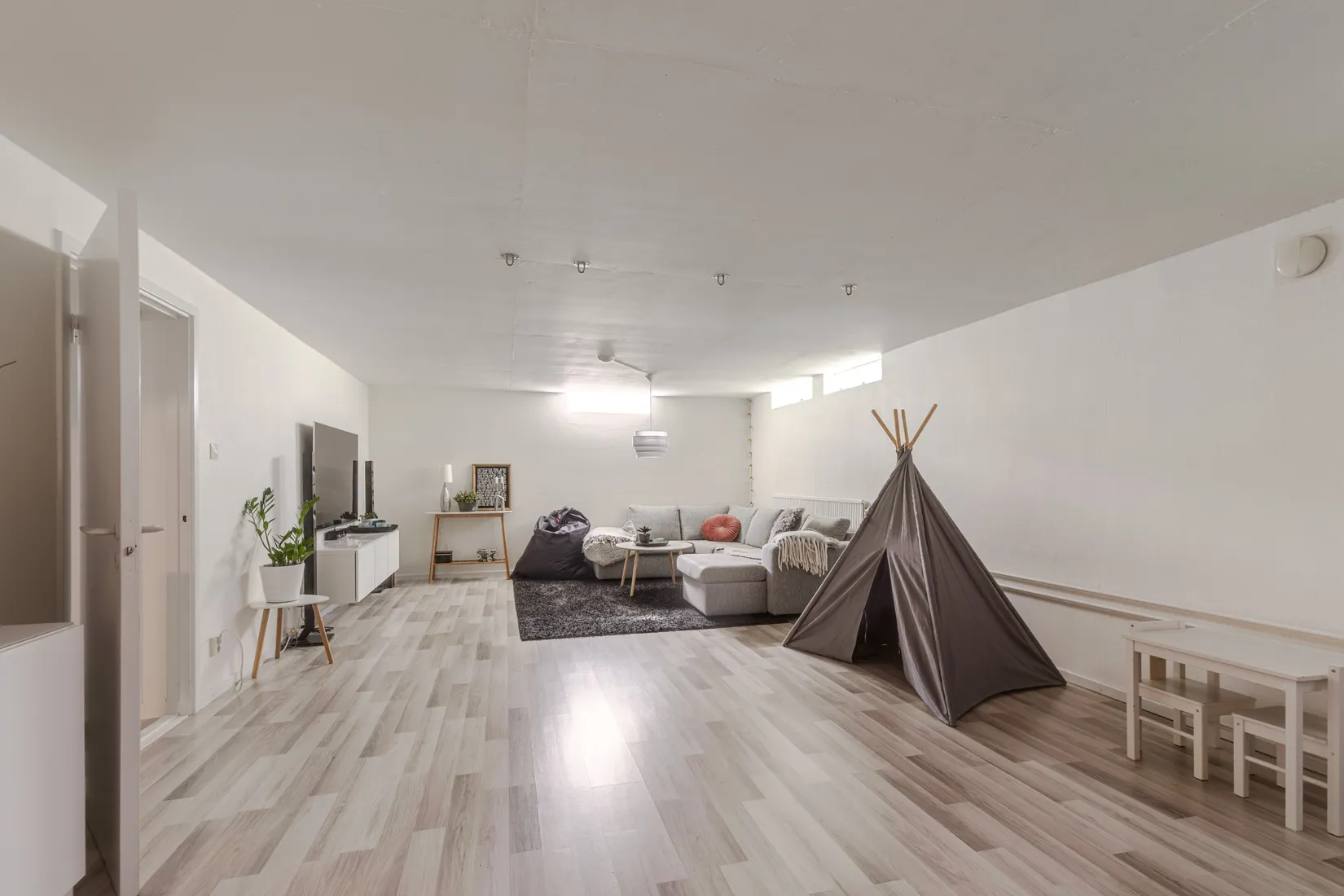 Villa, Murkelvägen 5, Skogsängen, Eskilstuna