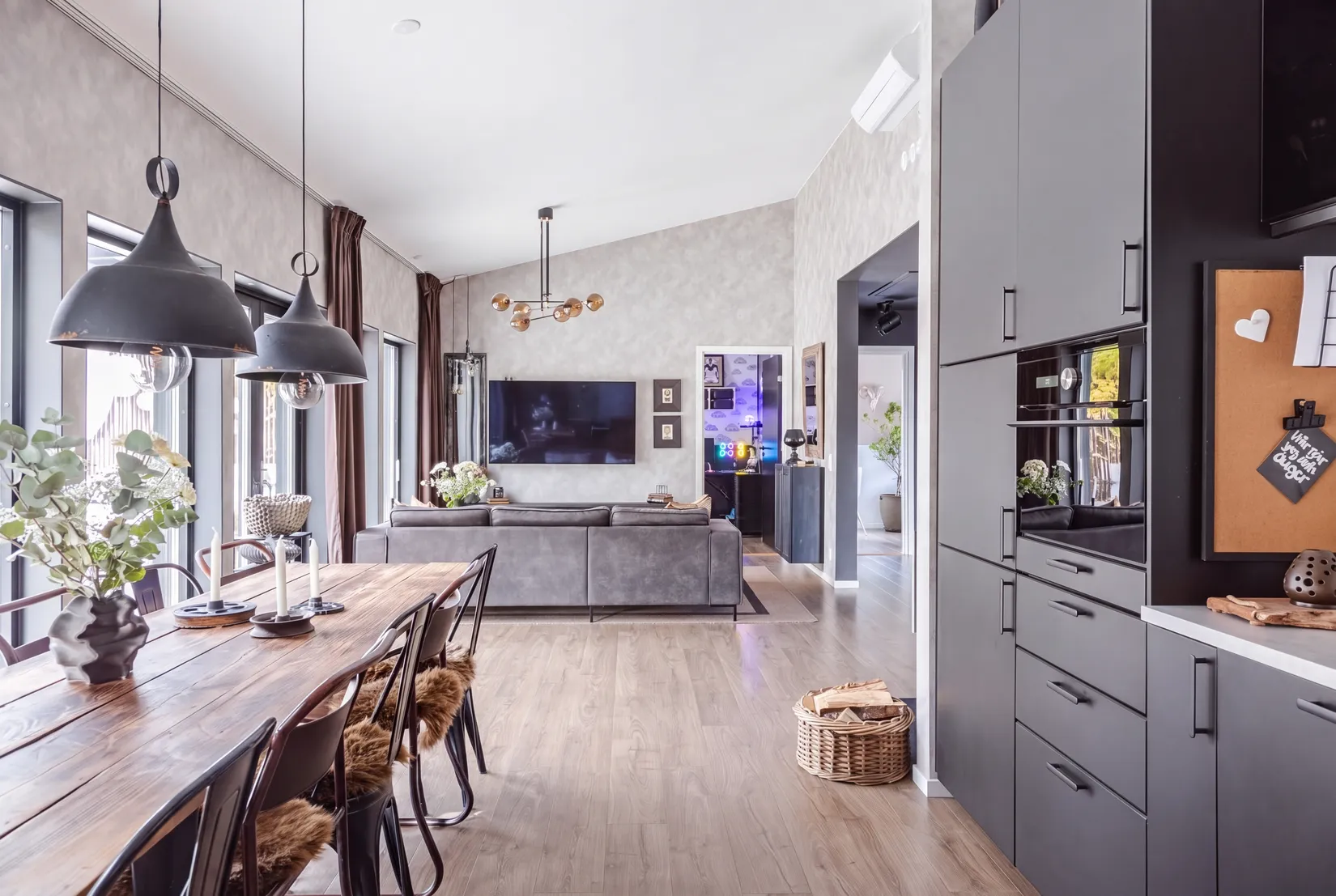 Villa, Sjöbovägen 6, Munga, Västerås